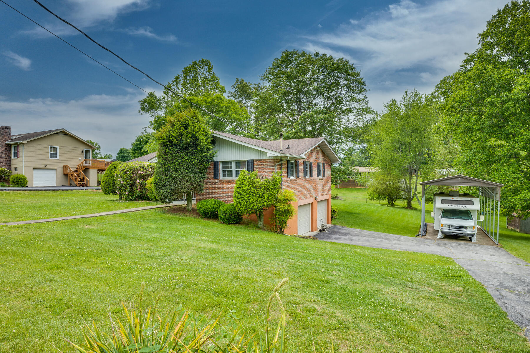 340 Springfield Dr