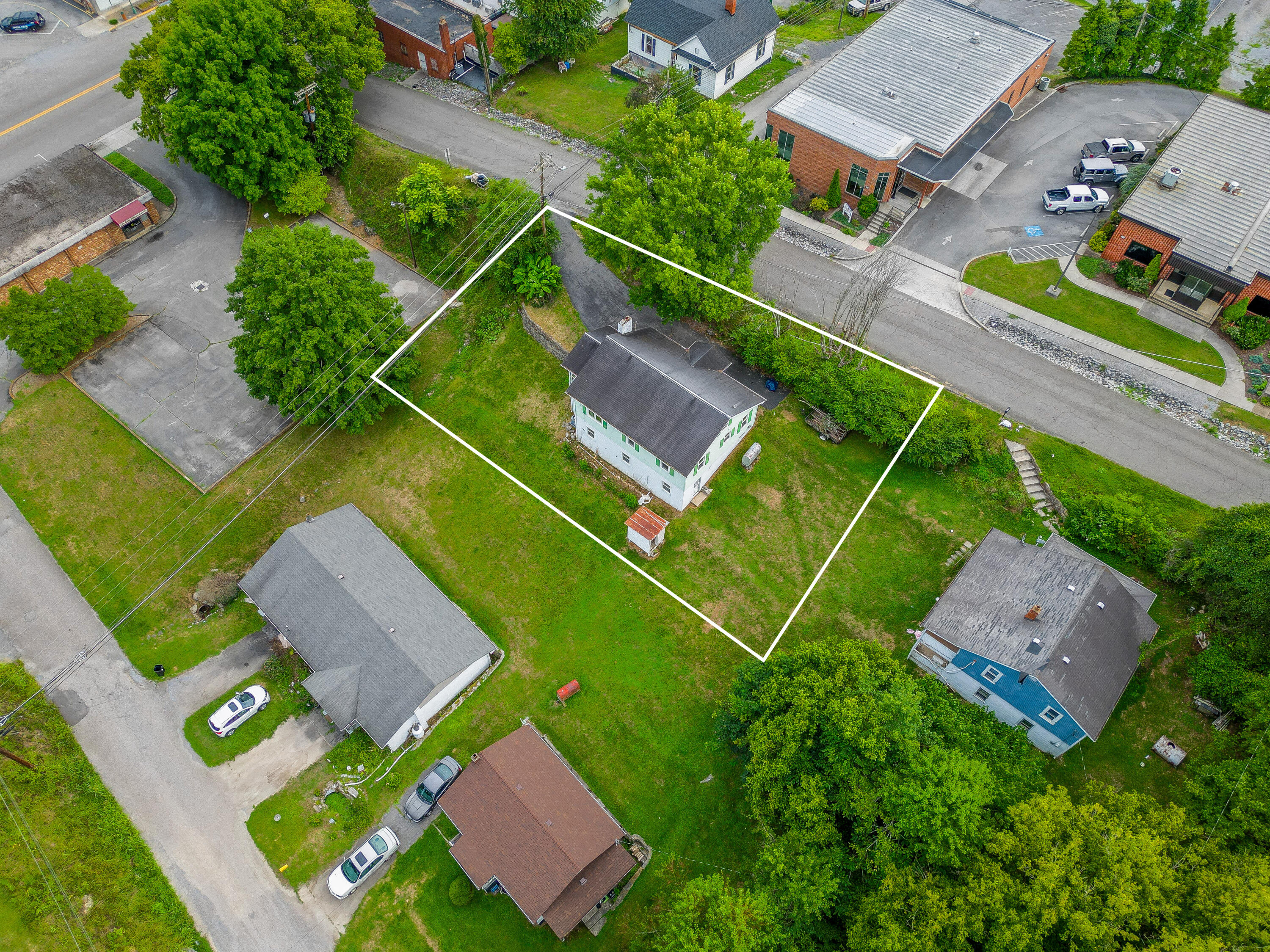 152 Woodland Street