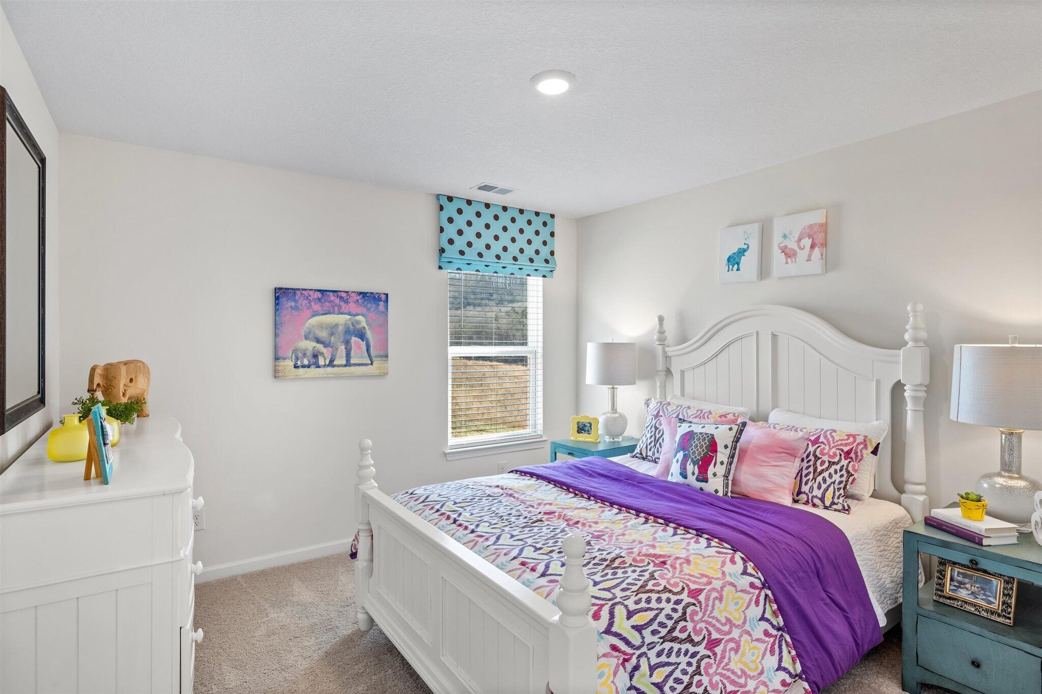571 Sedgewick Wy