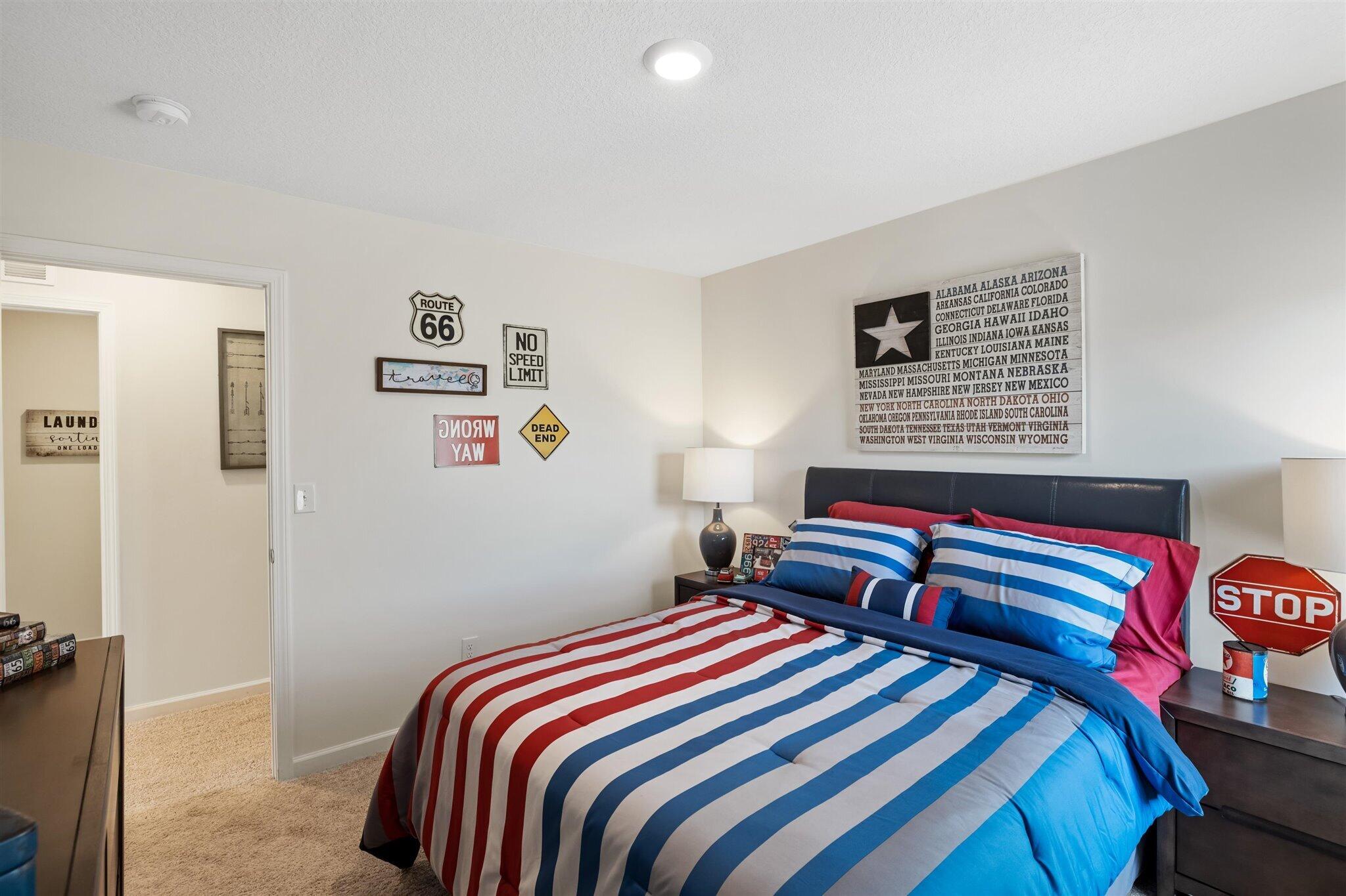 571 Sedgewick Wy