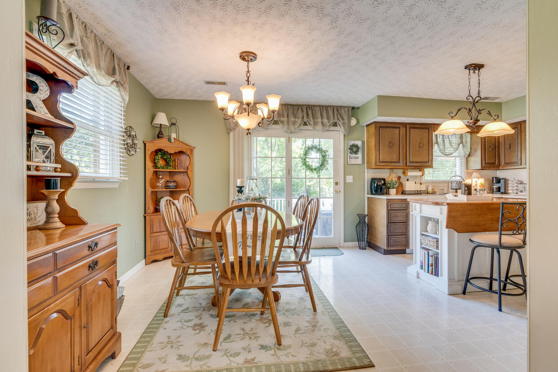 112 Lemay Drive