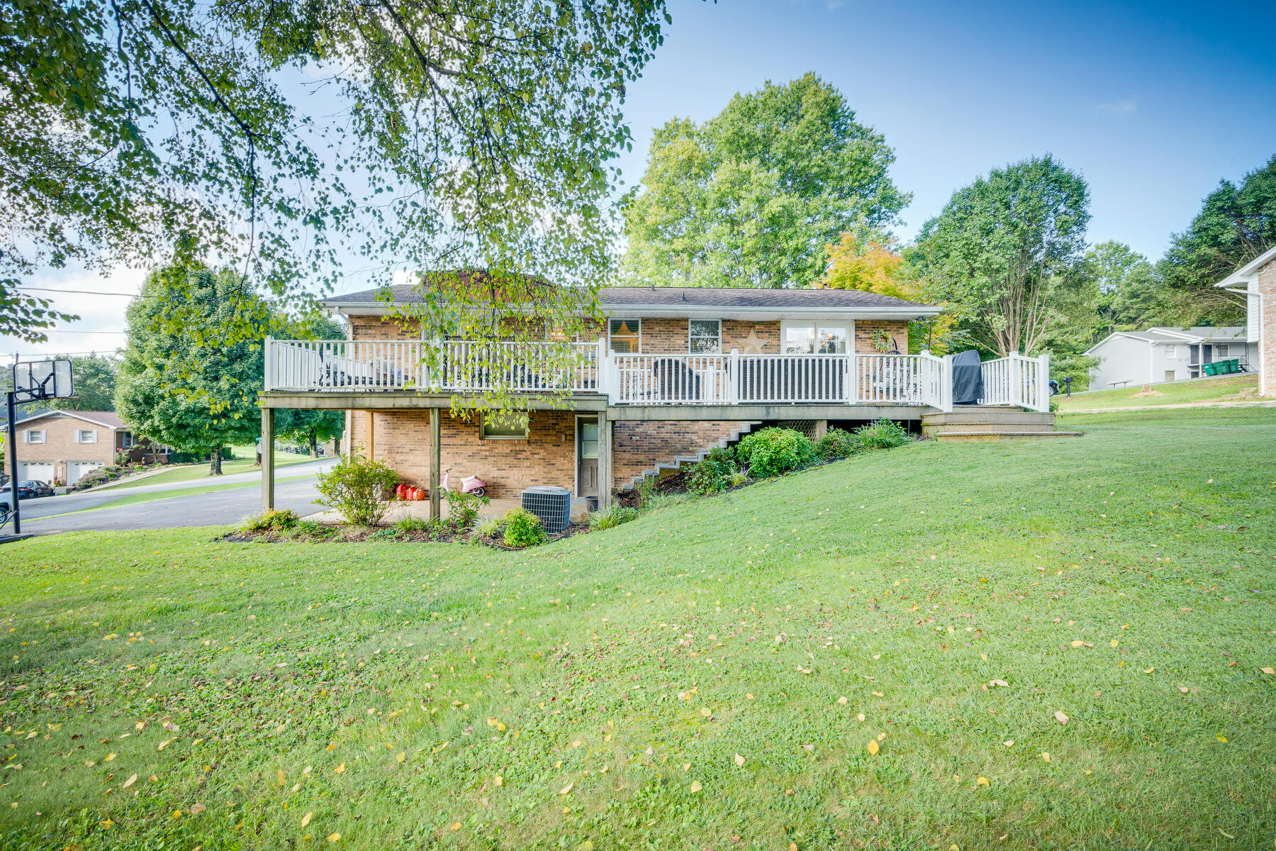 112 Lemay Drive