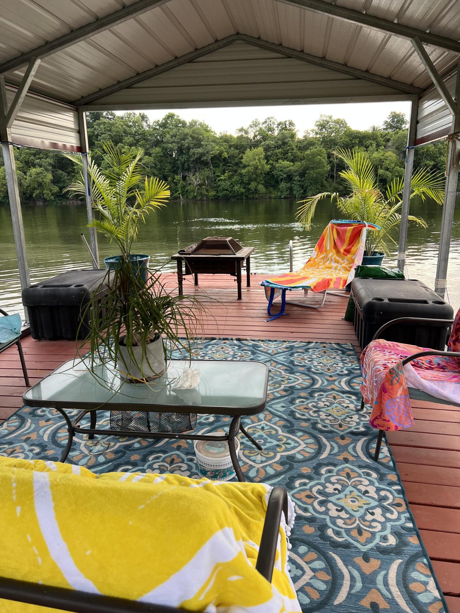 399 Horseshoe Bend Road
