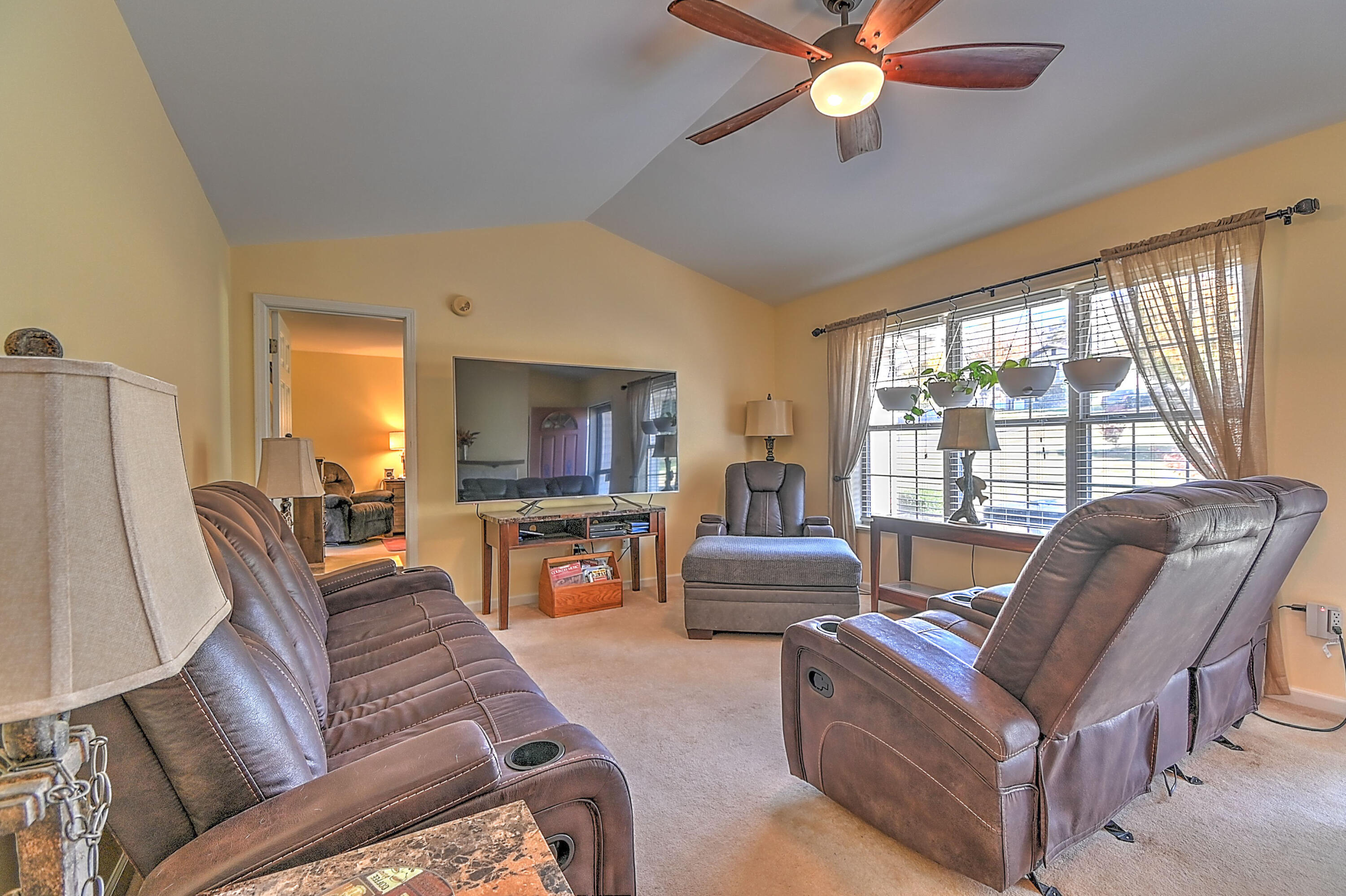 399 Horseshoe Bend Road