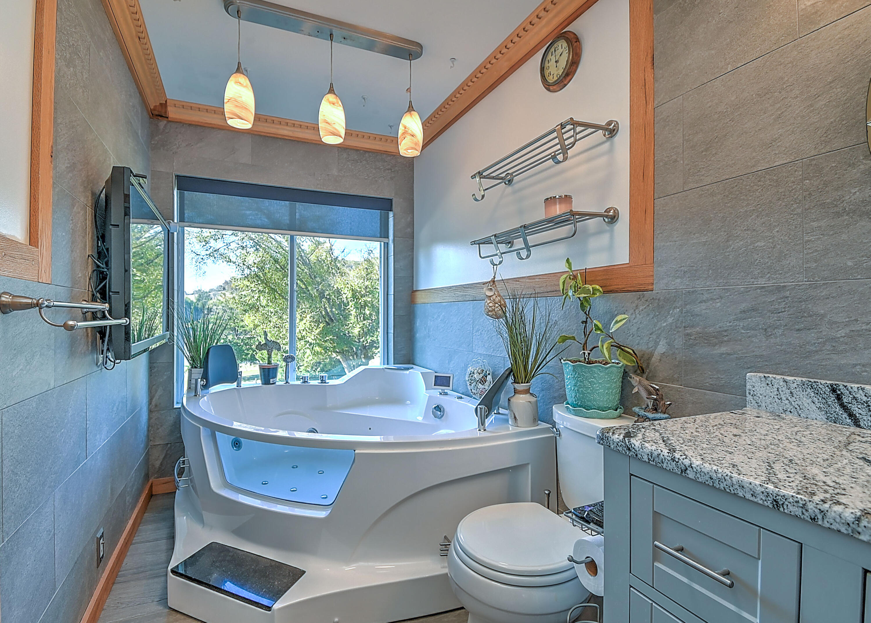 399 Horseshoe Bend Road