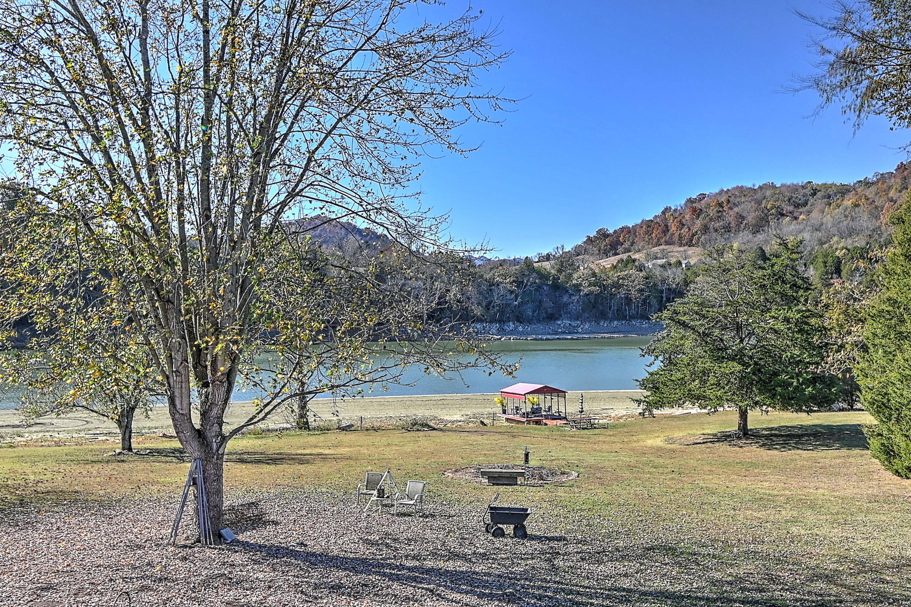 399 Horseshoe Bend Road