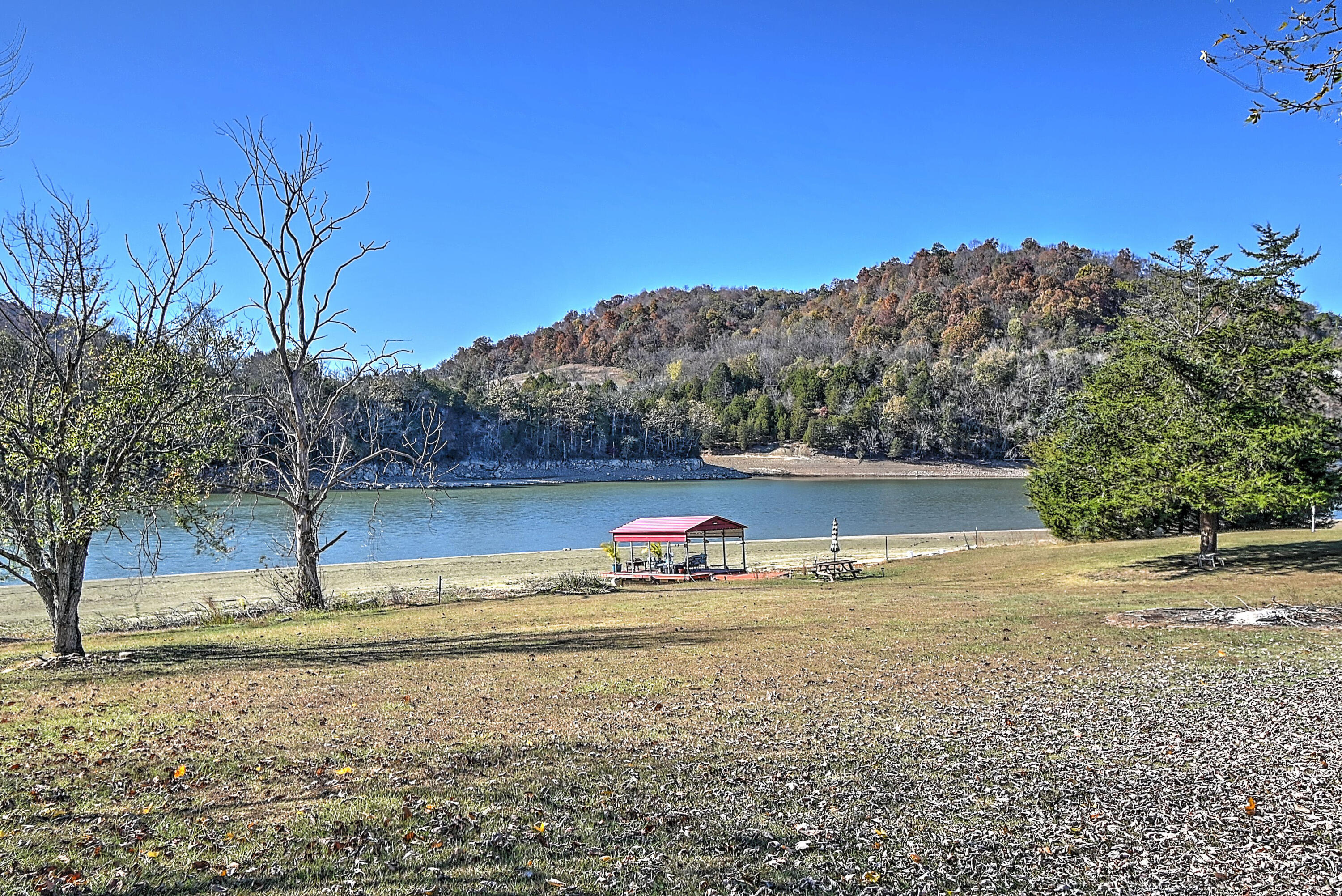 399 Horseshoe Bend Road