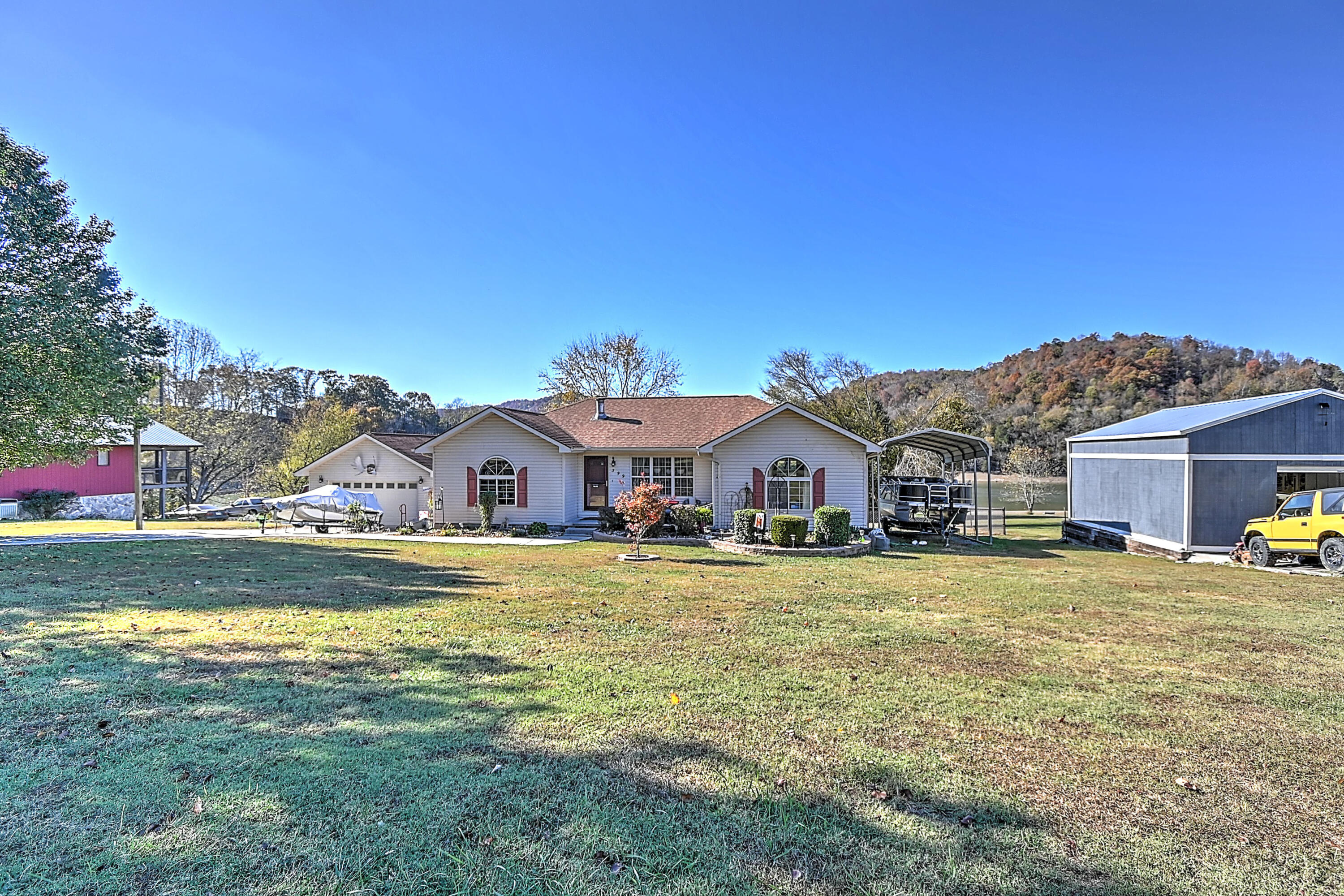 399 Horseshoe Bend Road