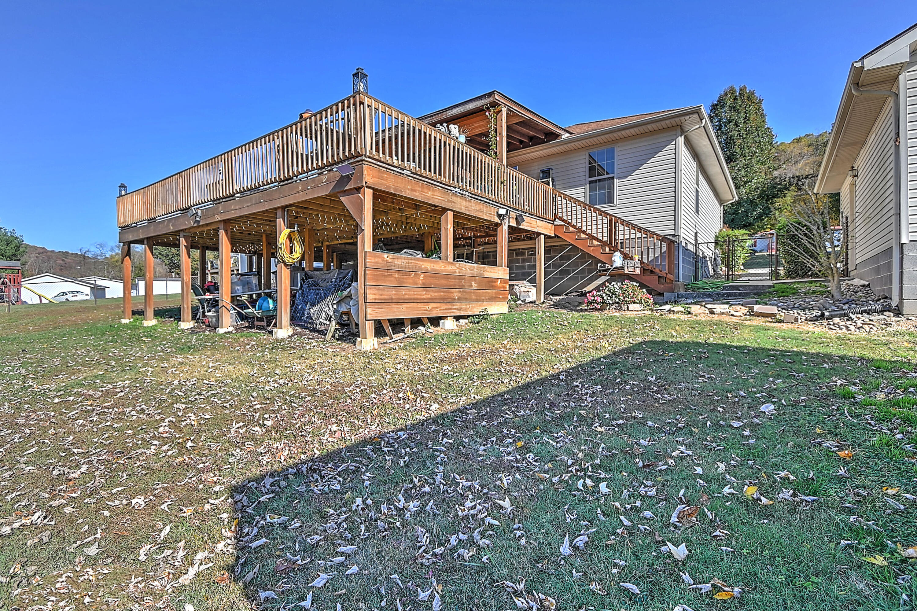 399 Horseshoe Bend Road