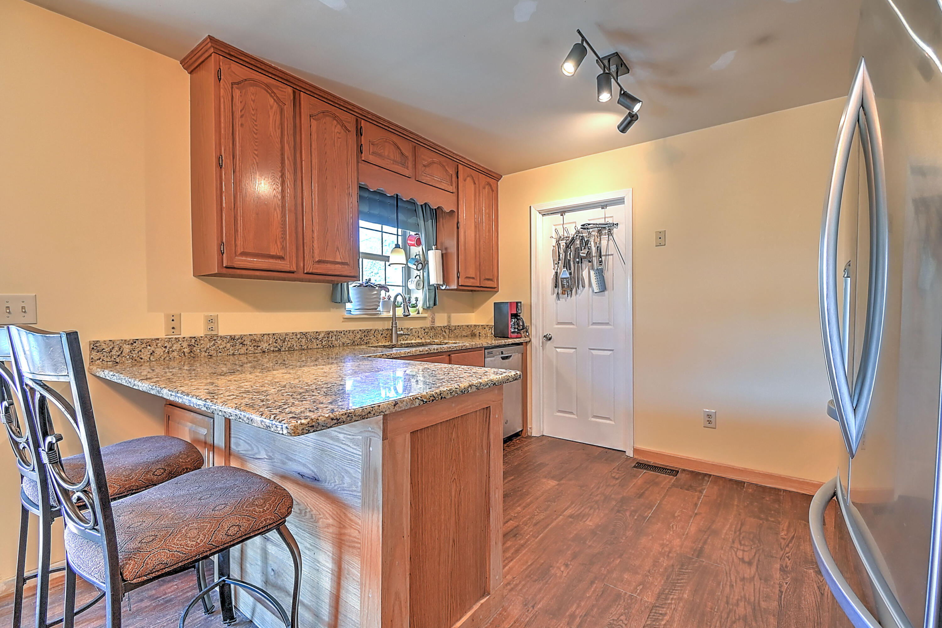 399 Horseshoe Bend Road