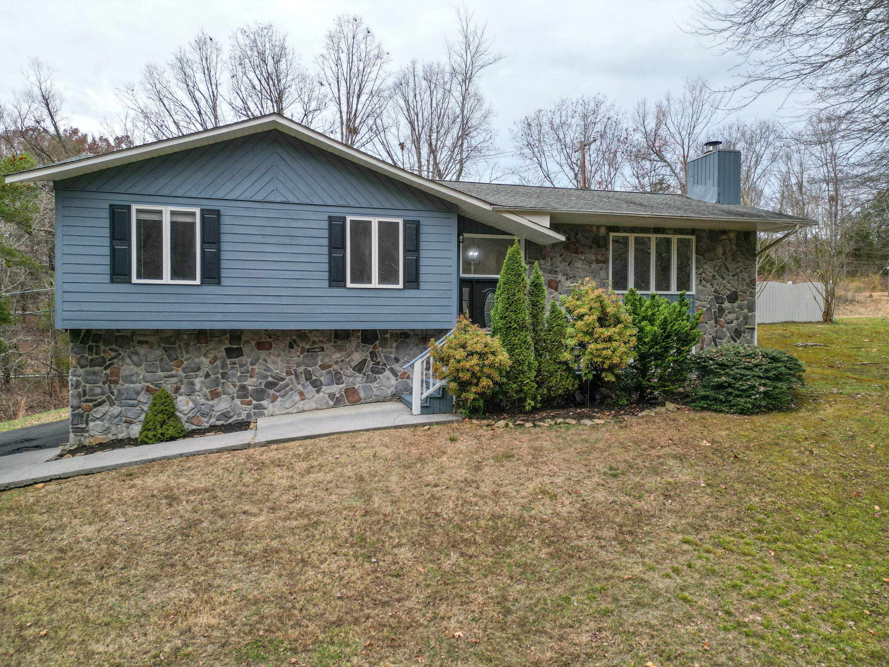 1924 Birchwood Rd