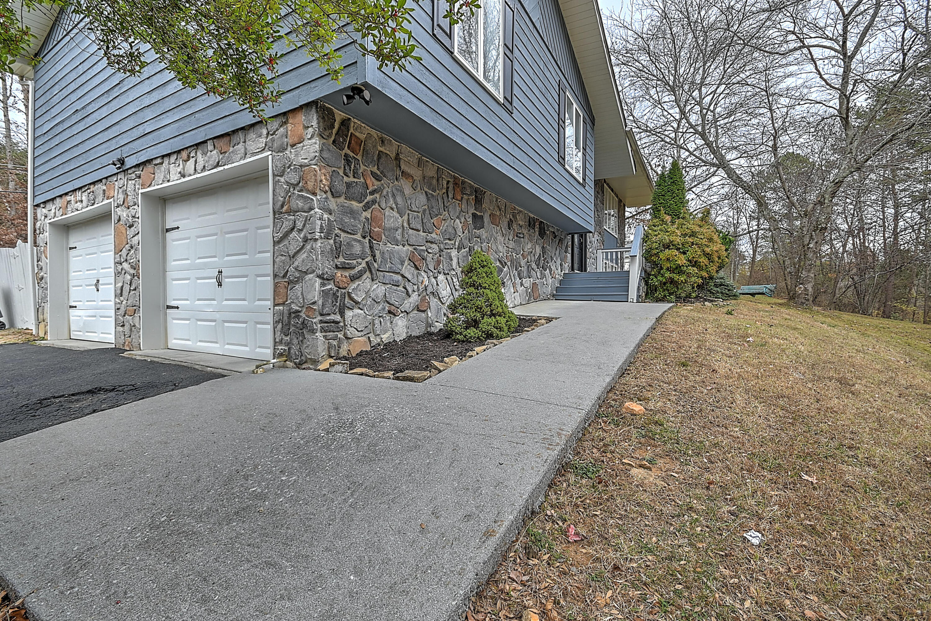 1924 Birchwood Rd