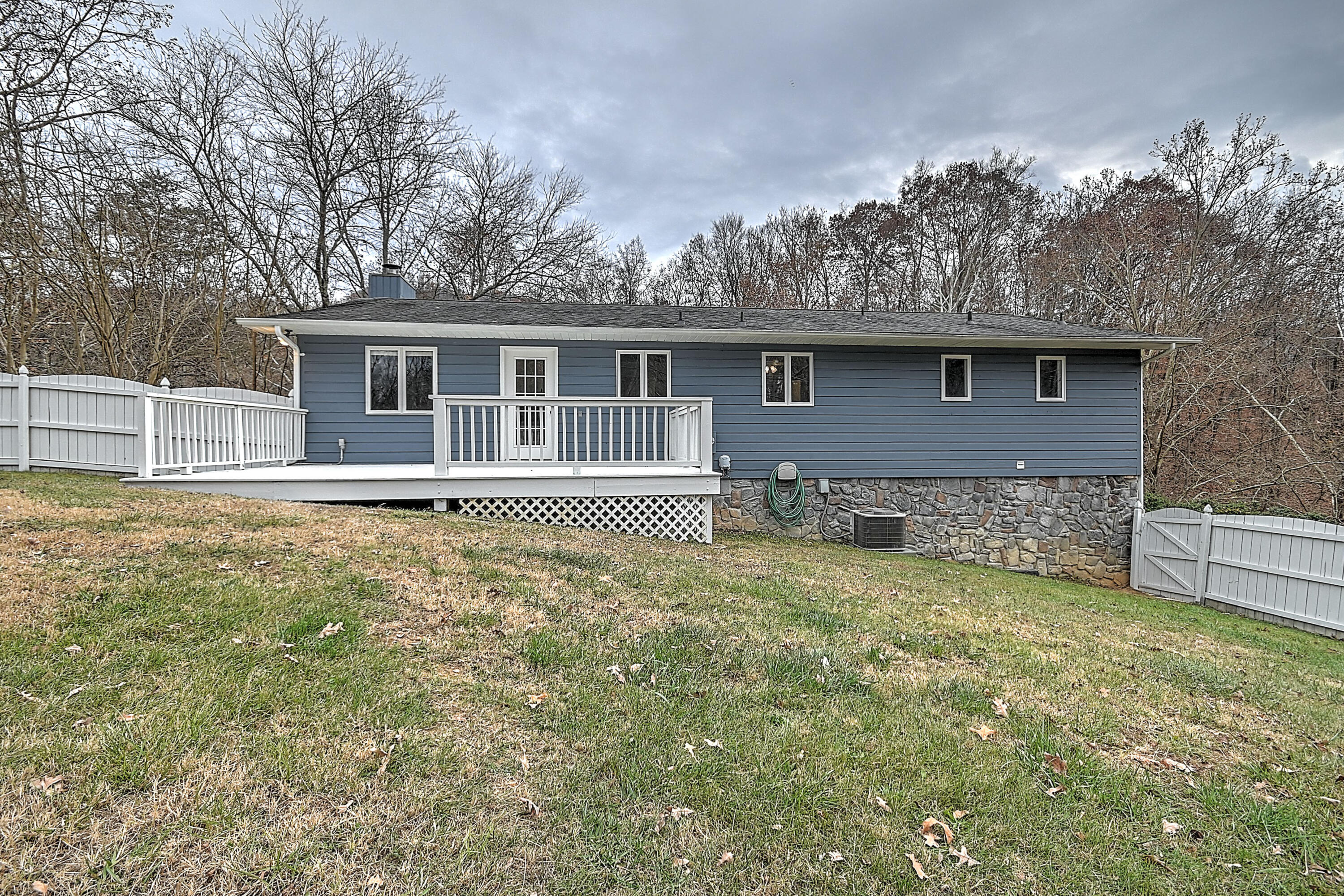 1924 Birchwood Rd