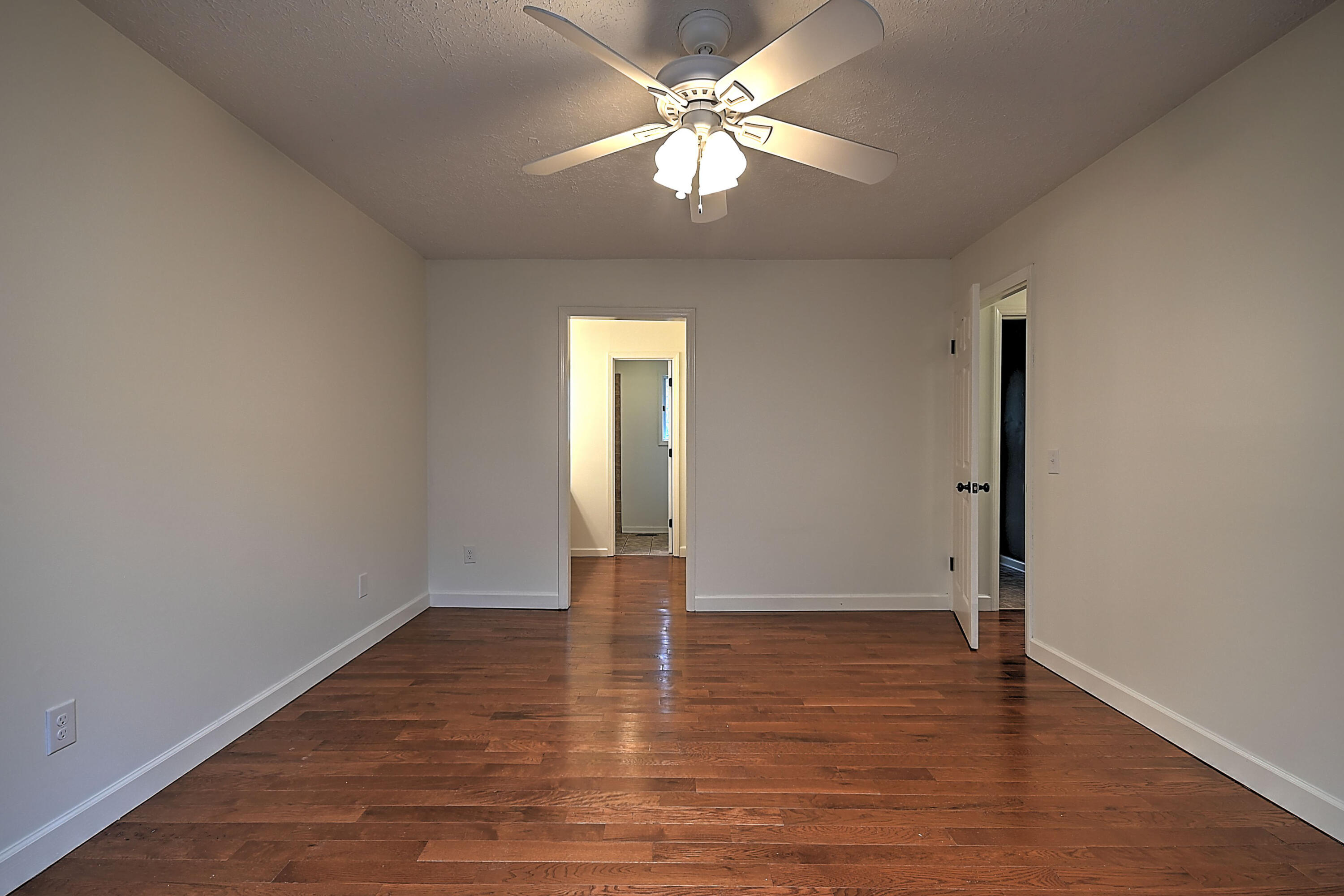 1924 Birchwood Rd