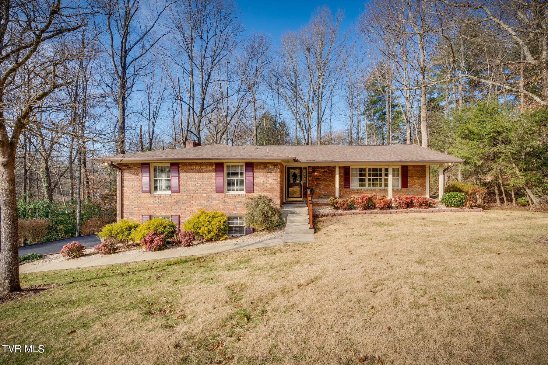 408 Robin Road