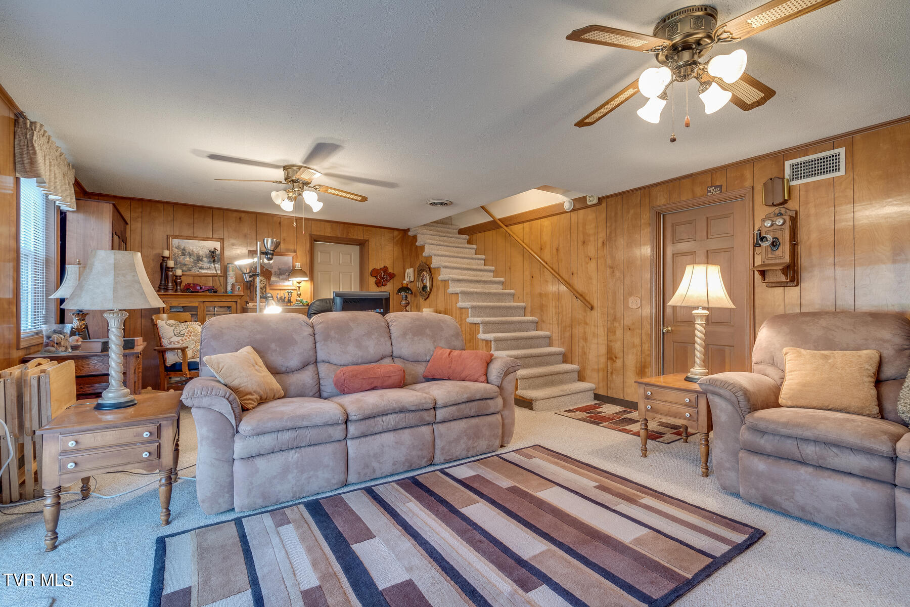 408 Robin Road