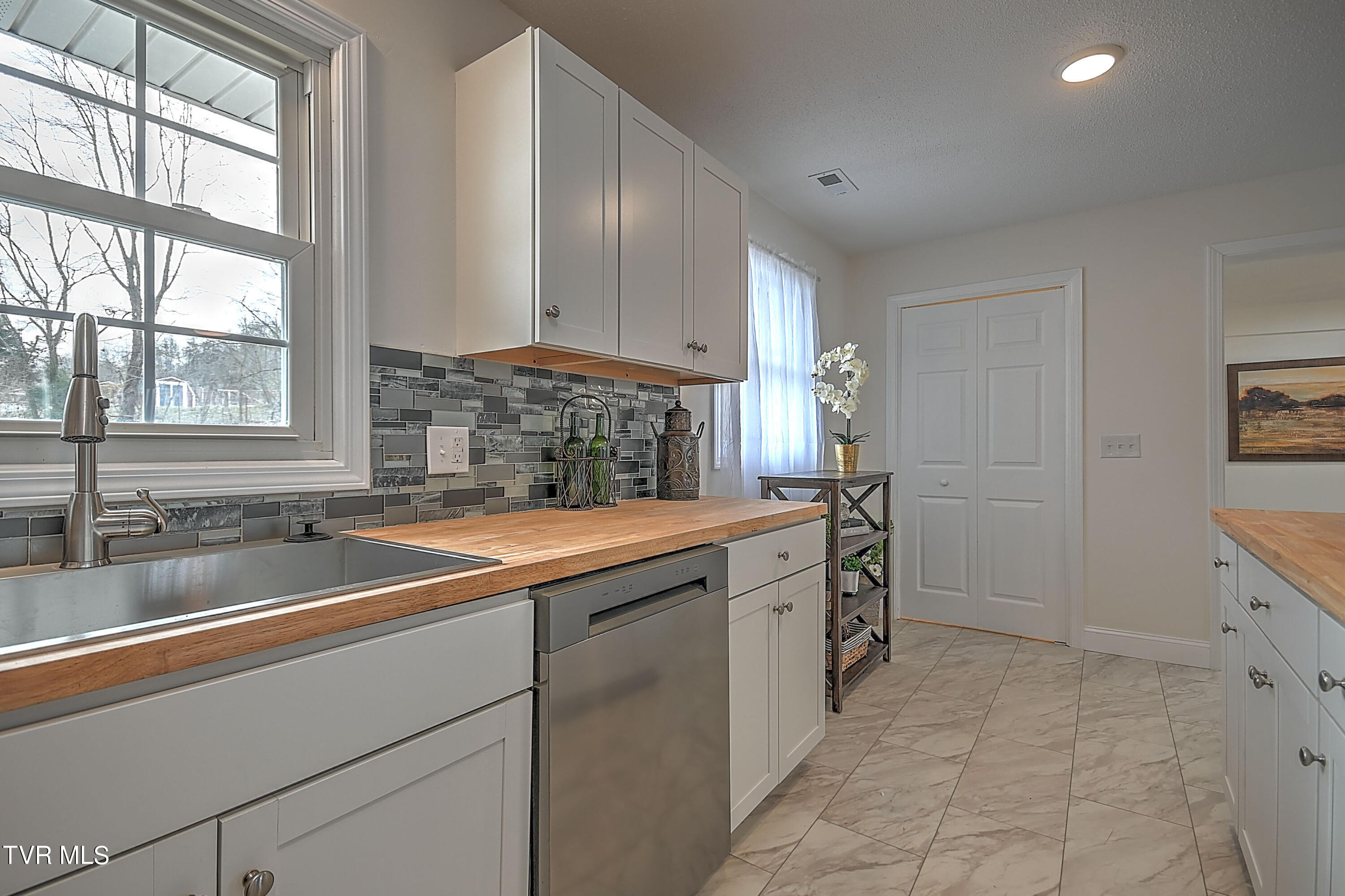 282 Shannon View Road