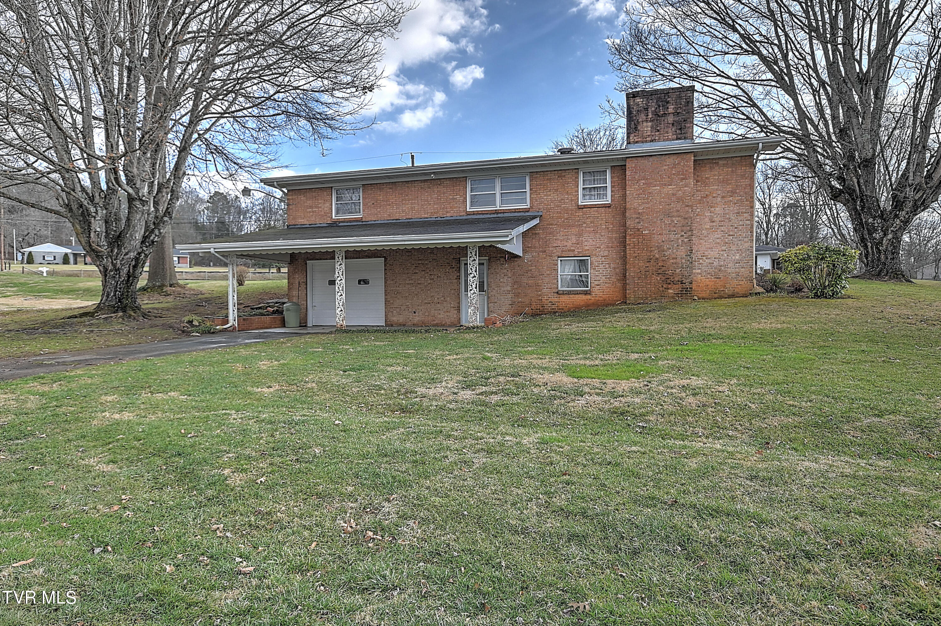 127 Echo Lane
