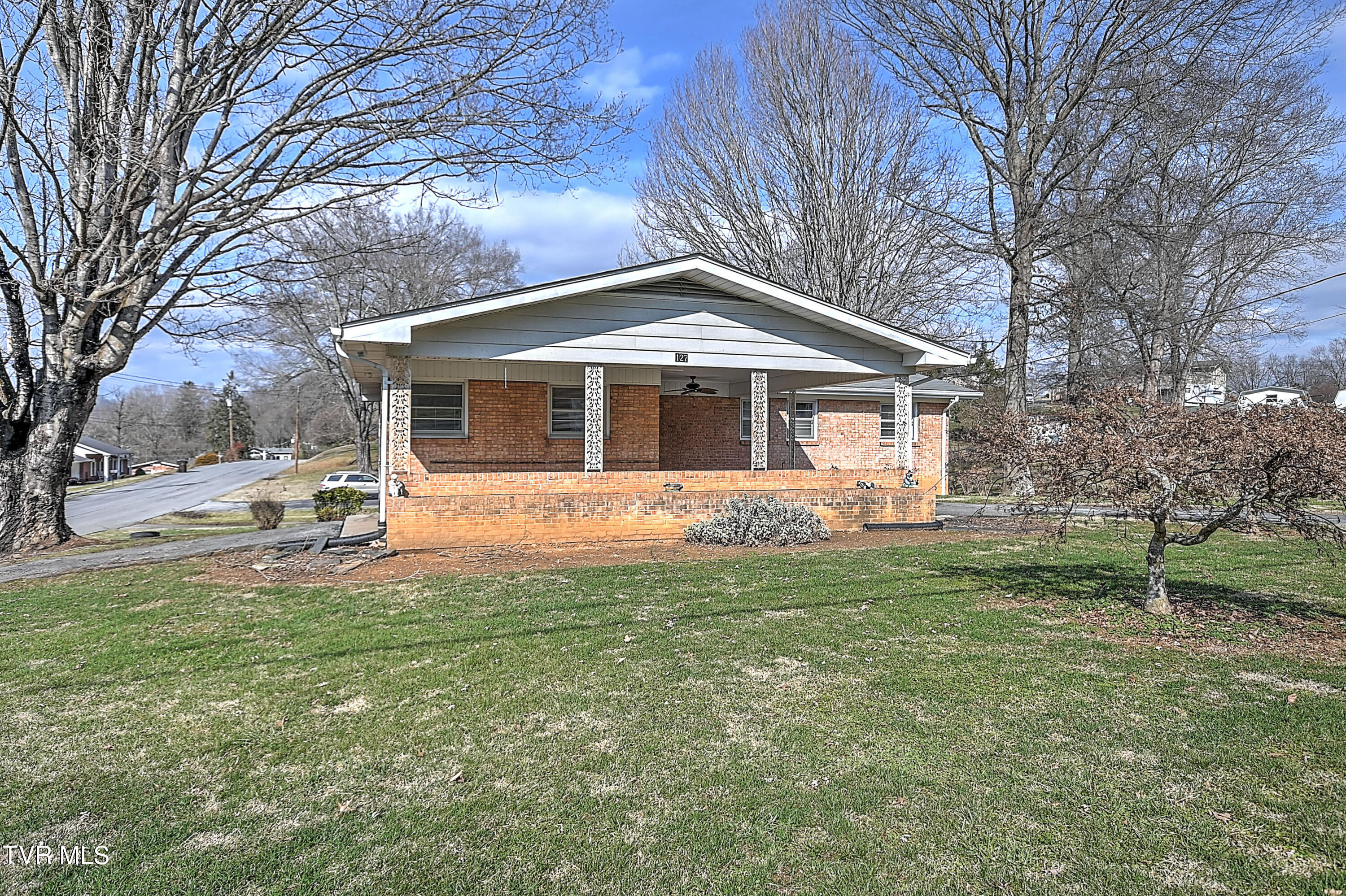 127 Echo Lane