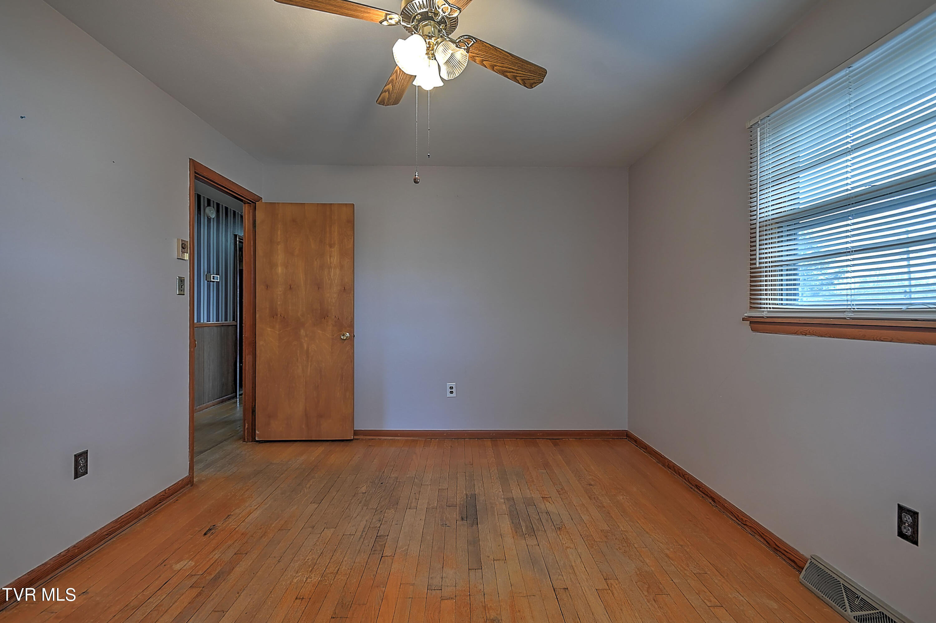 127 Echo Lane