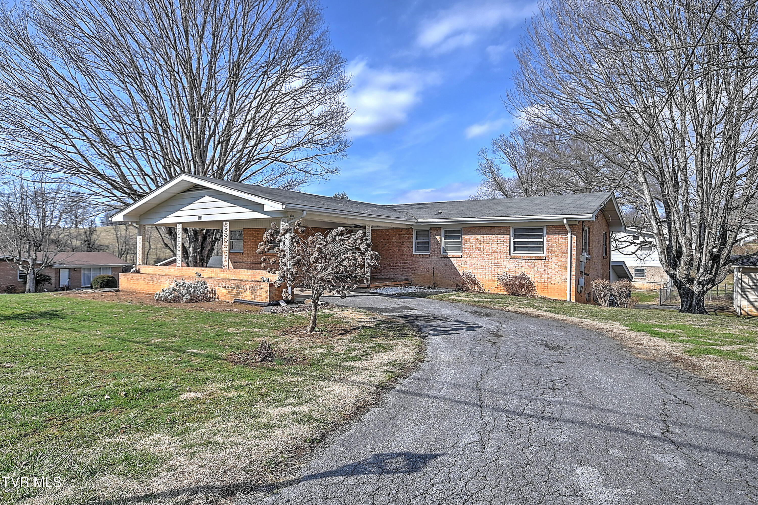 127 Echo Lane