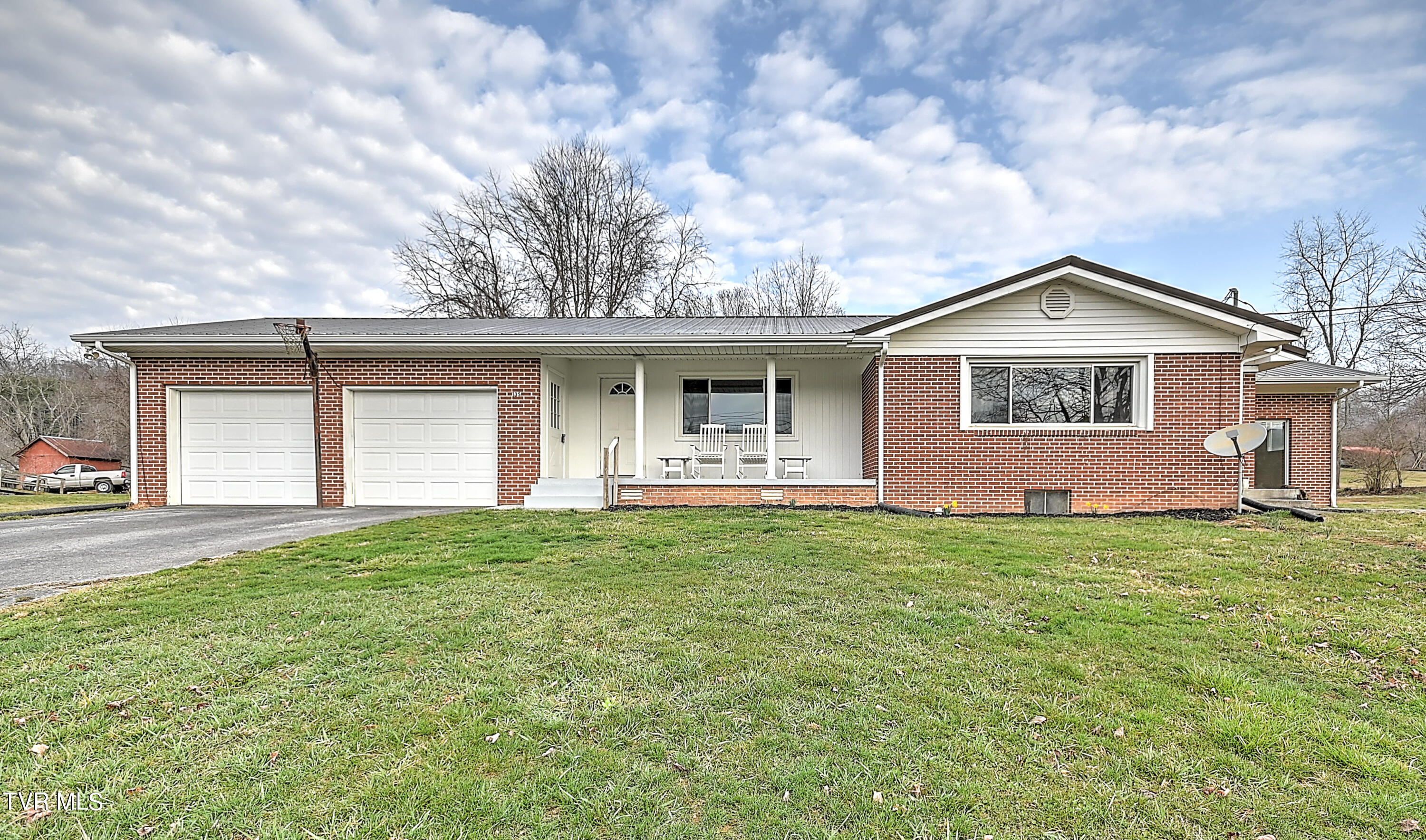 135 Dinsmore Road