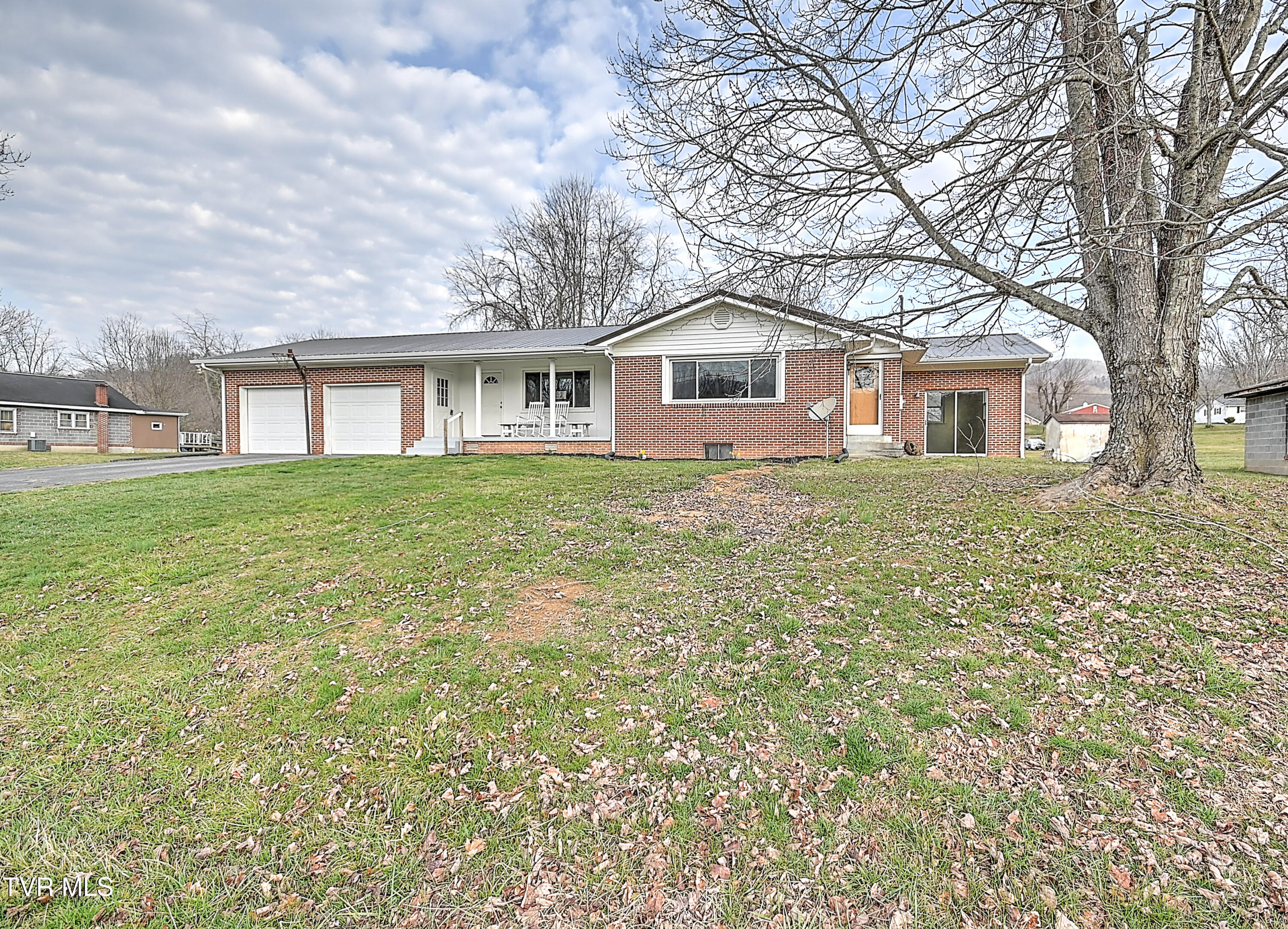 135 Dinsmore Road