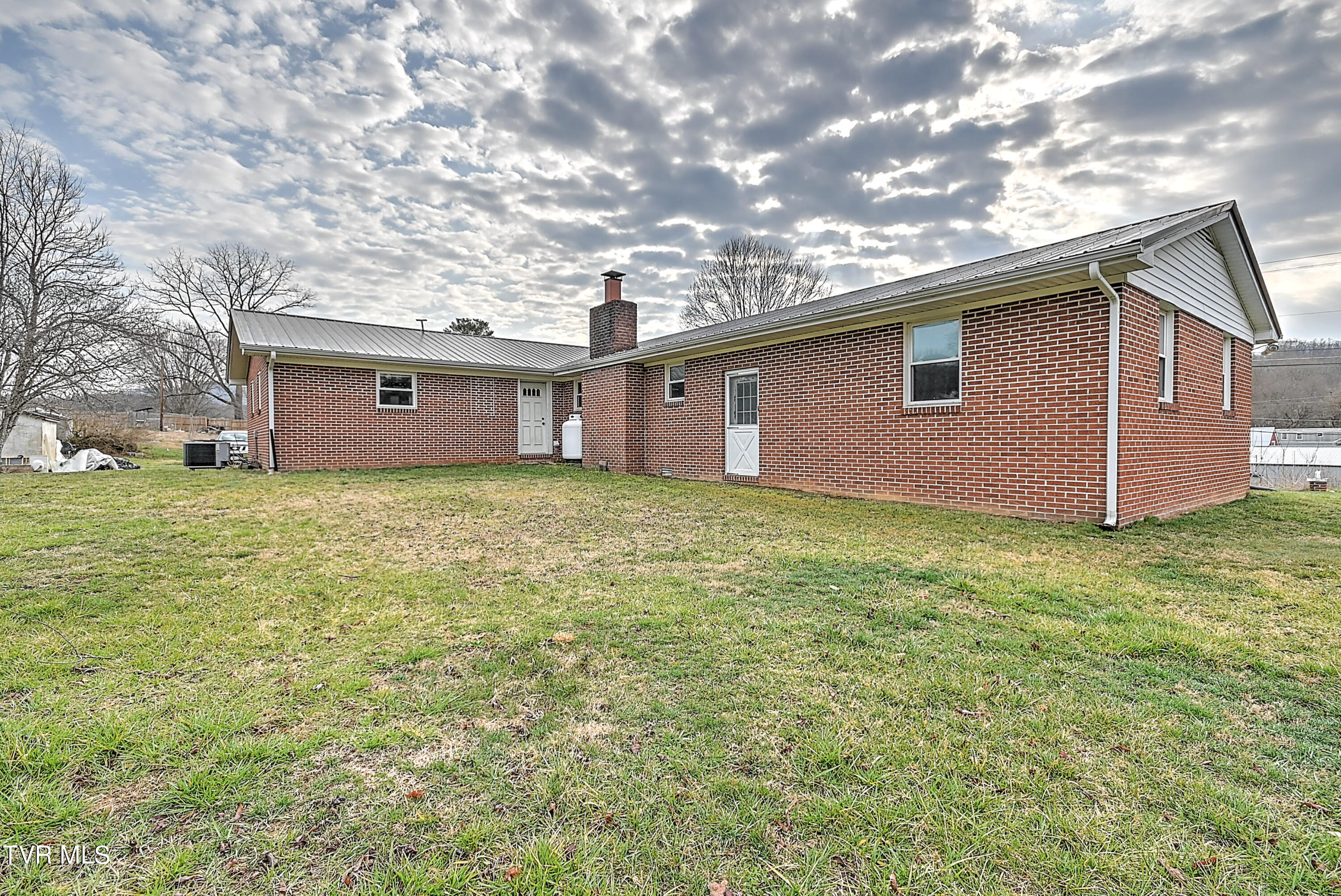 135 Dinsmore Road