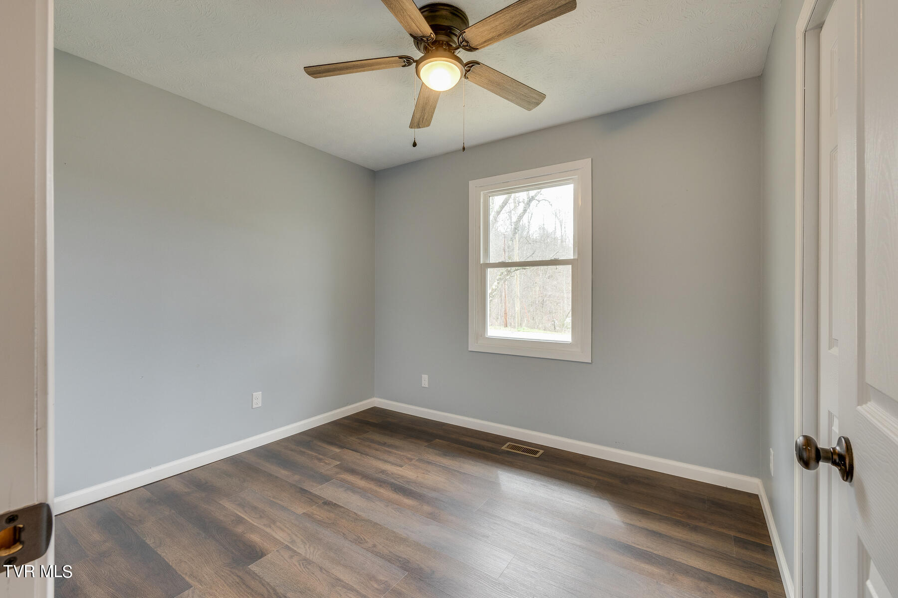 472 Lenoir Road