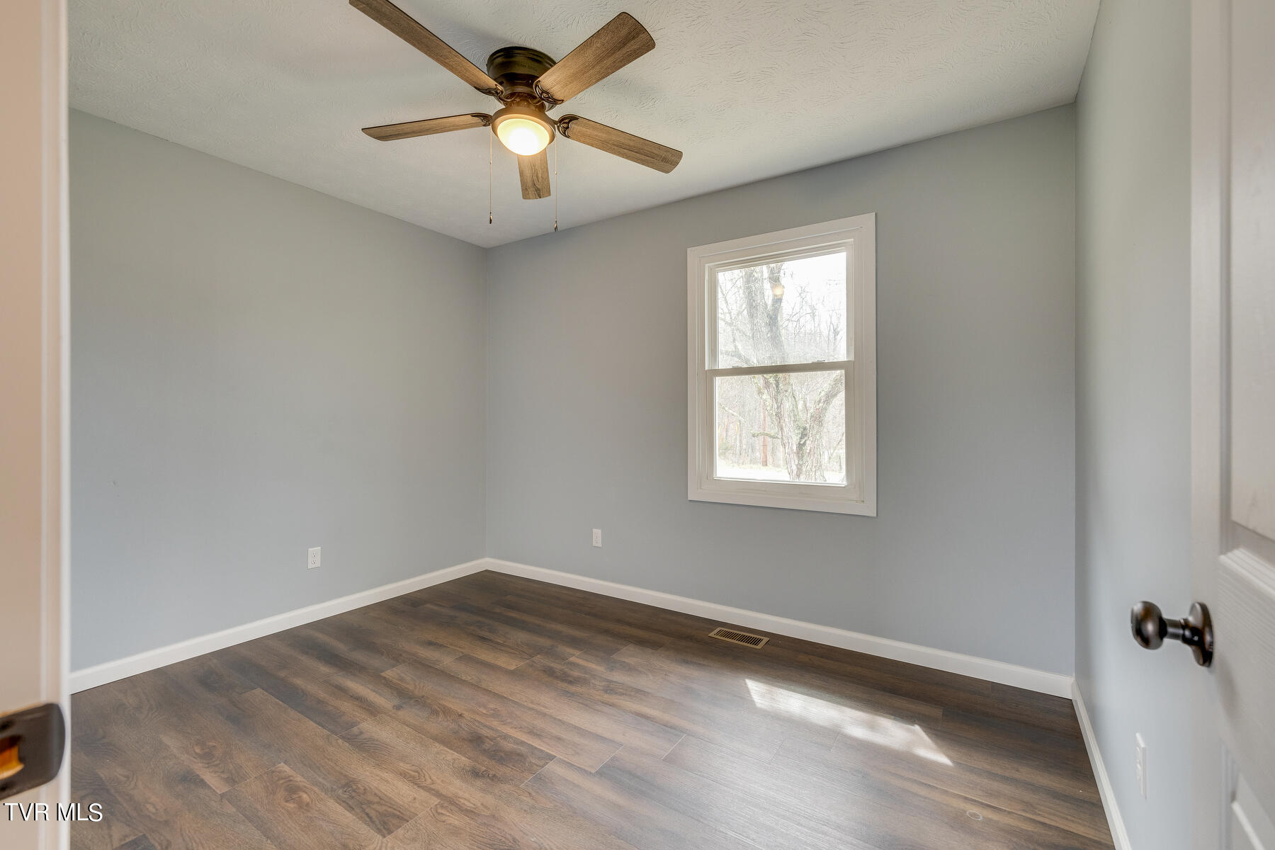 472 Lenoir Road