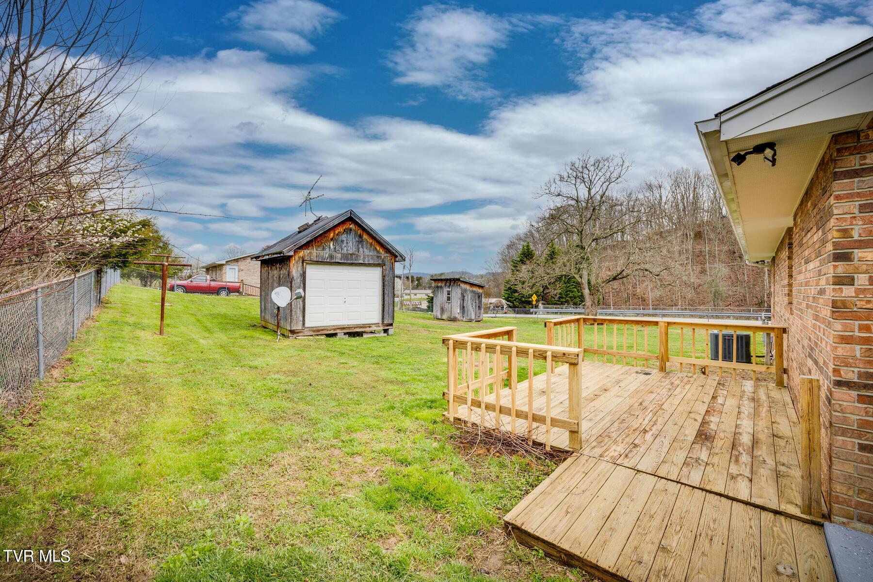 472 Lenoir Road