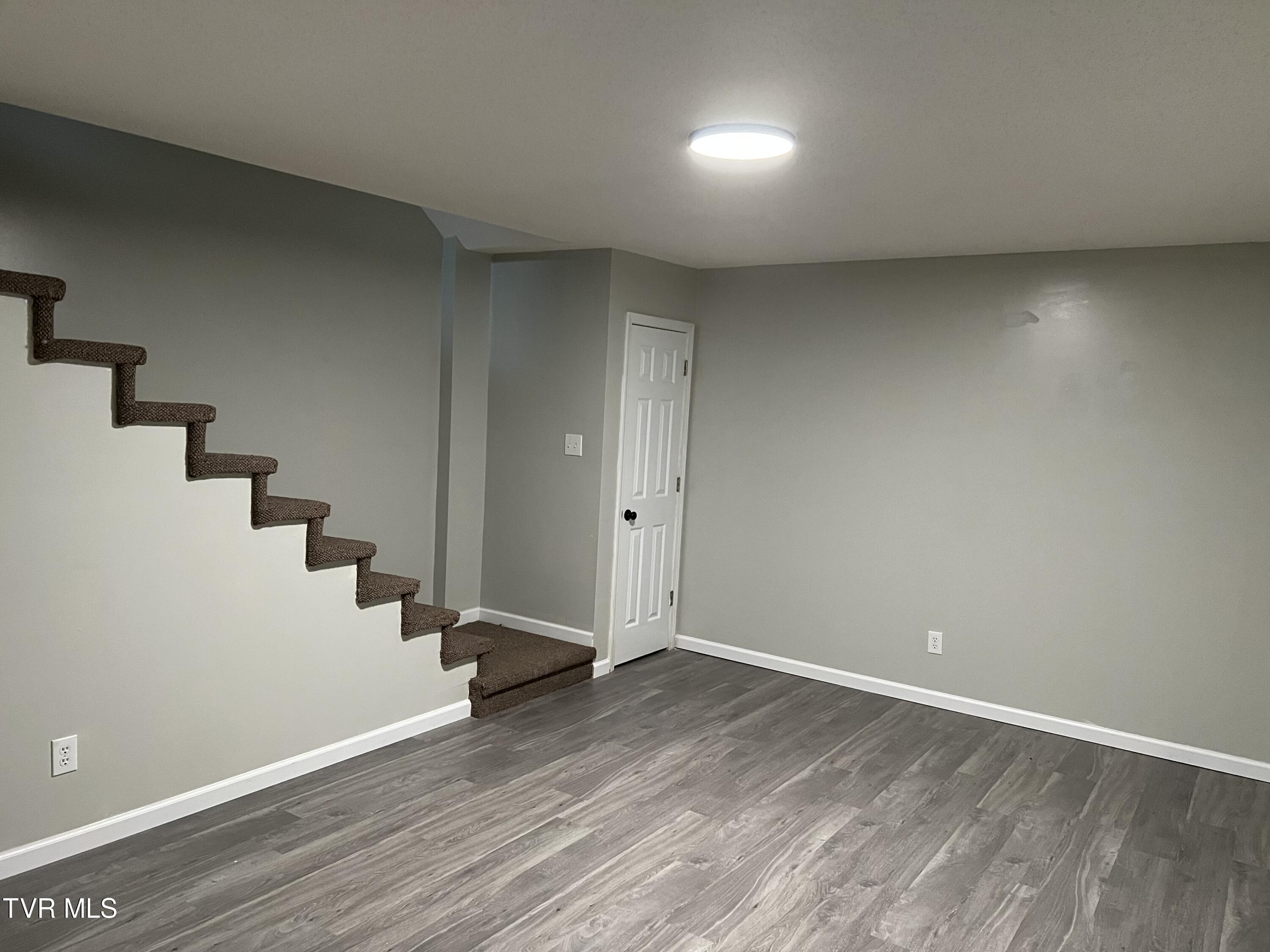 263 Hunter Hills Circle, 2