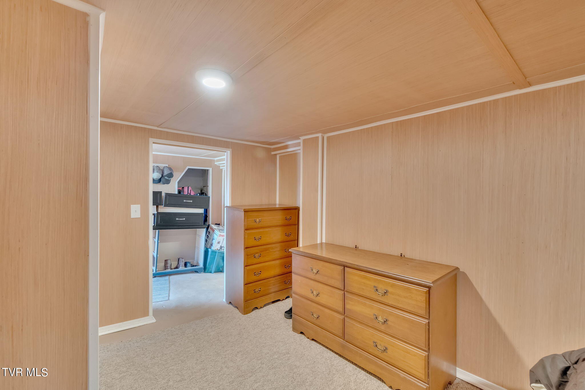 762 East Carters Valley Road