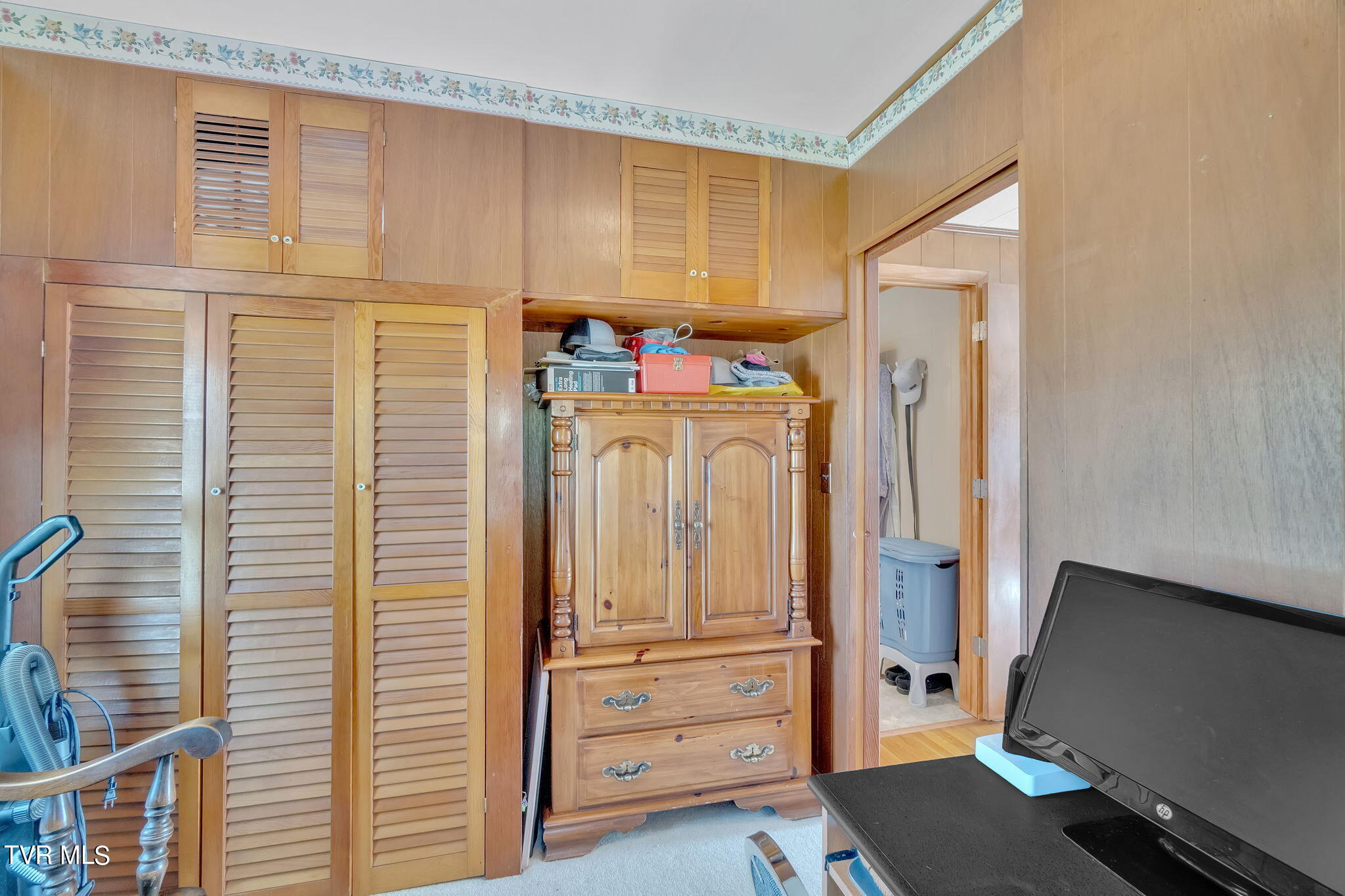 762 East Carters Valley Road