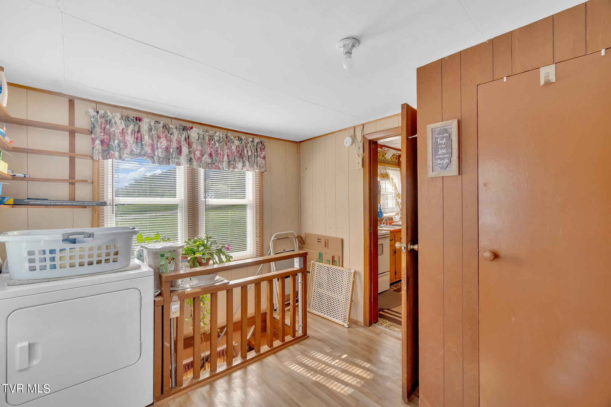 762 East Carters Valley Road