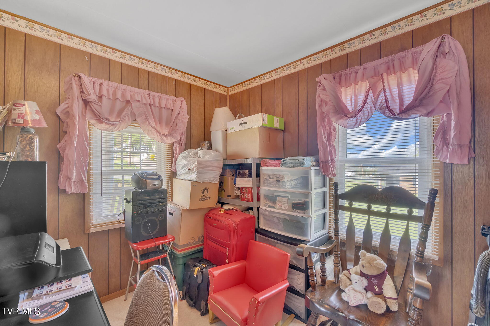 762 East Carters Valley Road