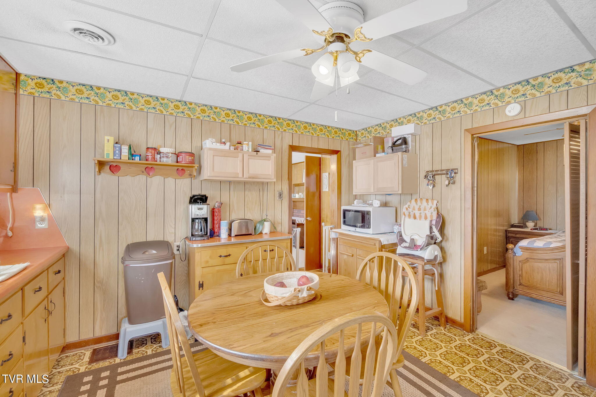 762 East Carters Valley Road