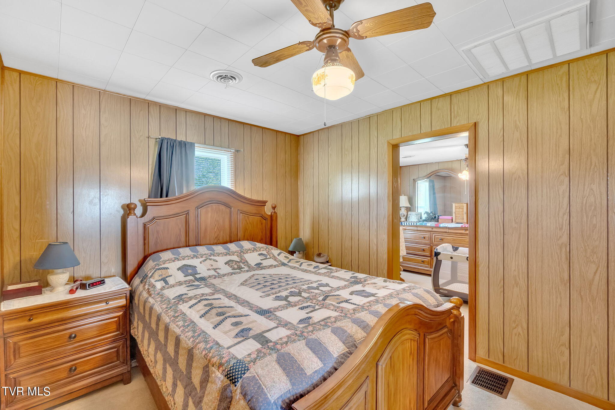 762 East Carters Valley Road