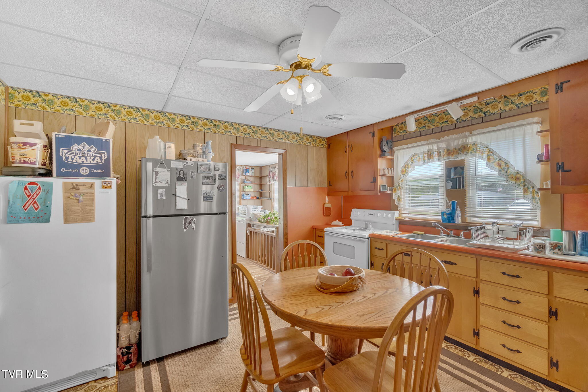 762 East Carters Valley Road