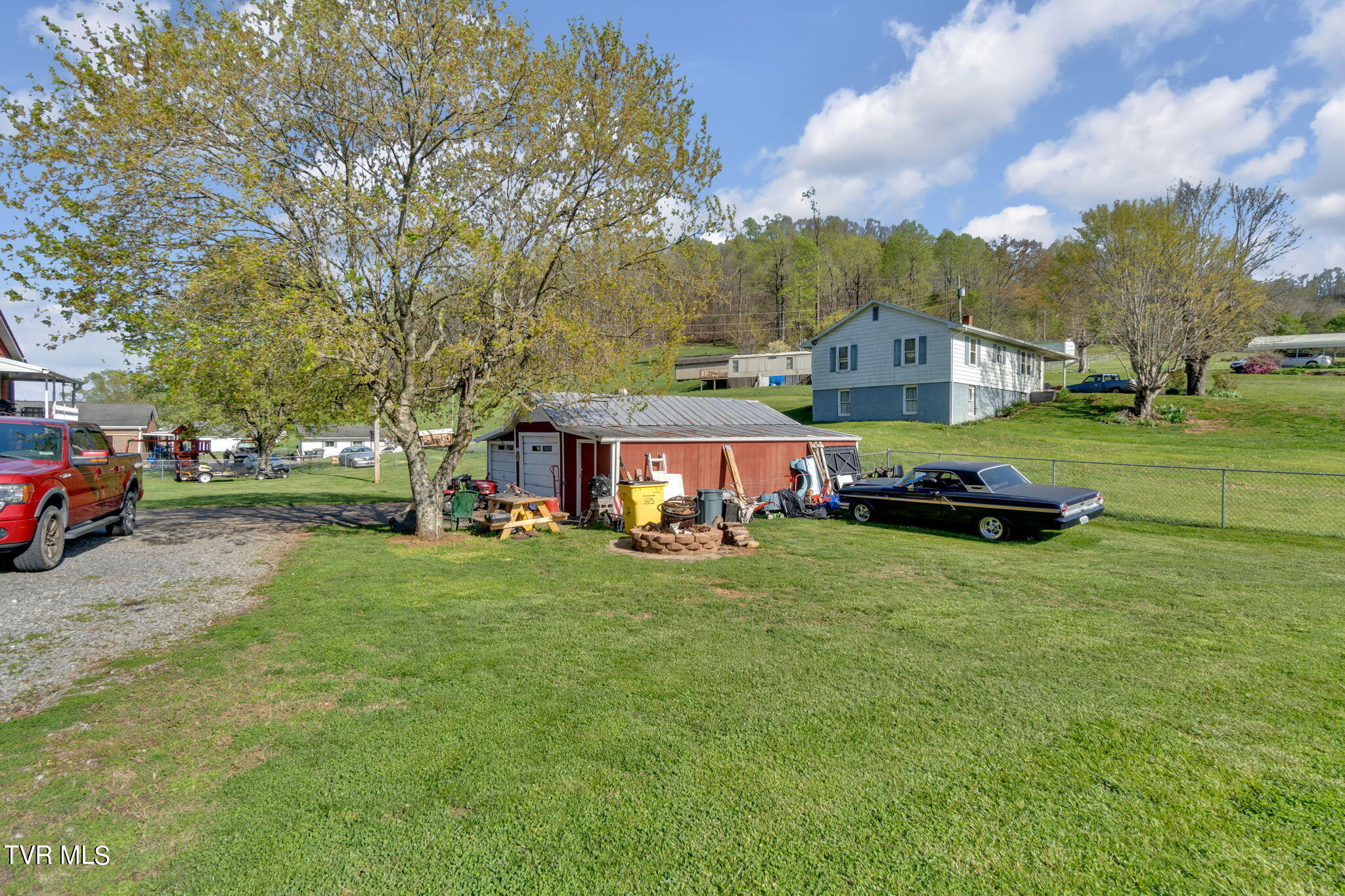 762 East Carters Valley Road