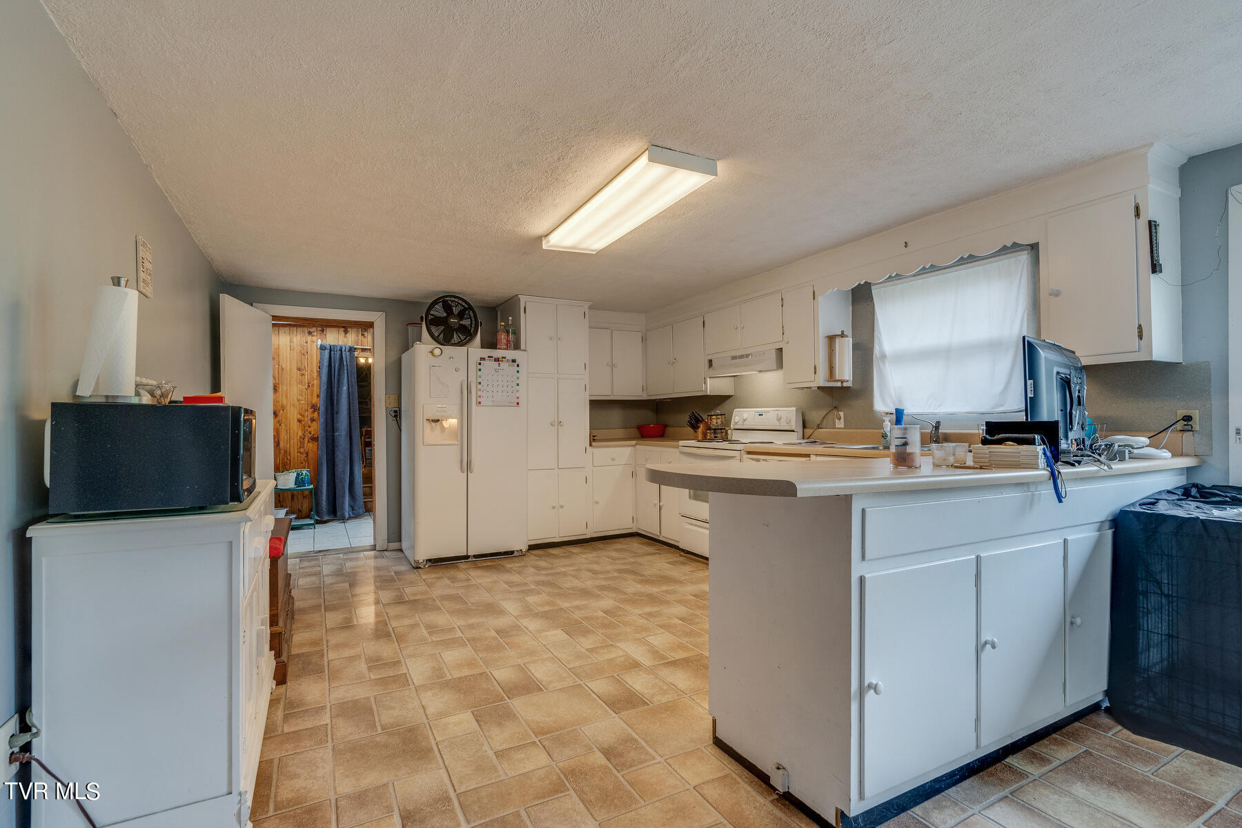222 Cold Springs Road