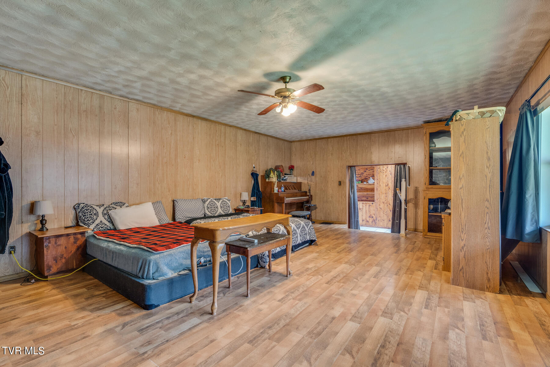 222 Cold Springs Road