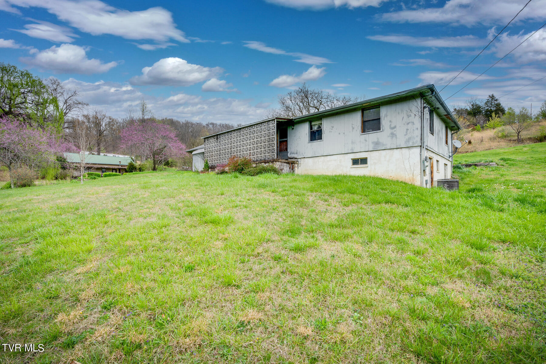 222 Cold Springs Road