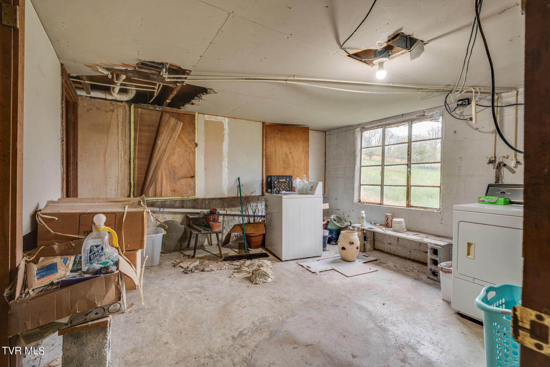 222 Cold Springs Road
