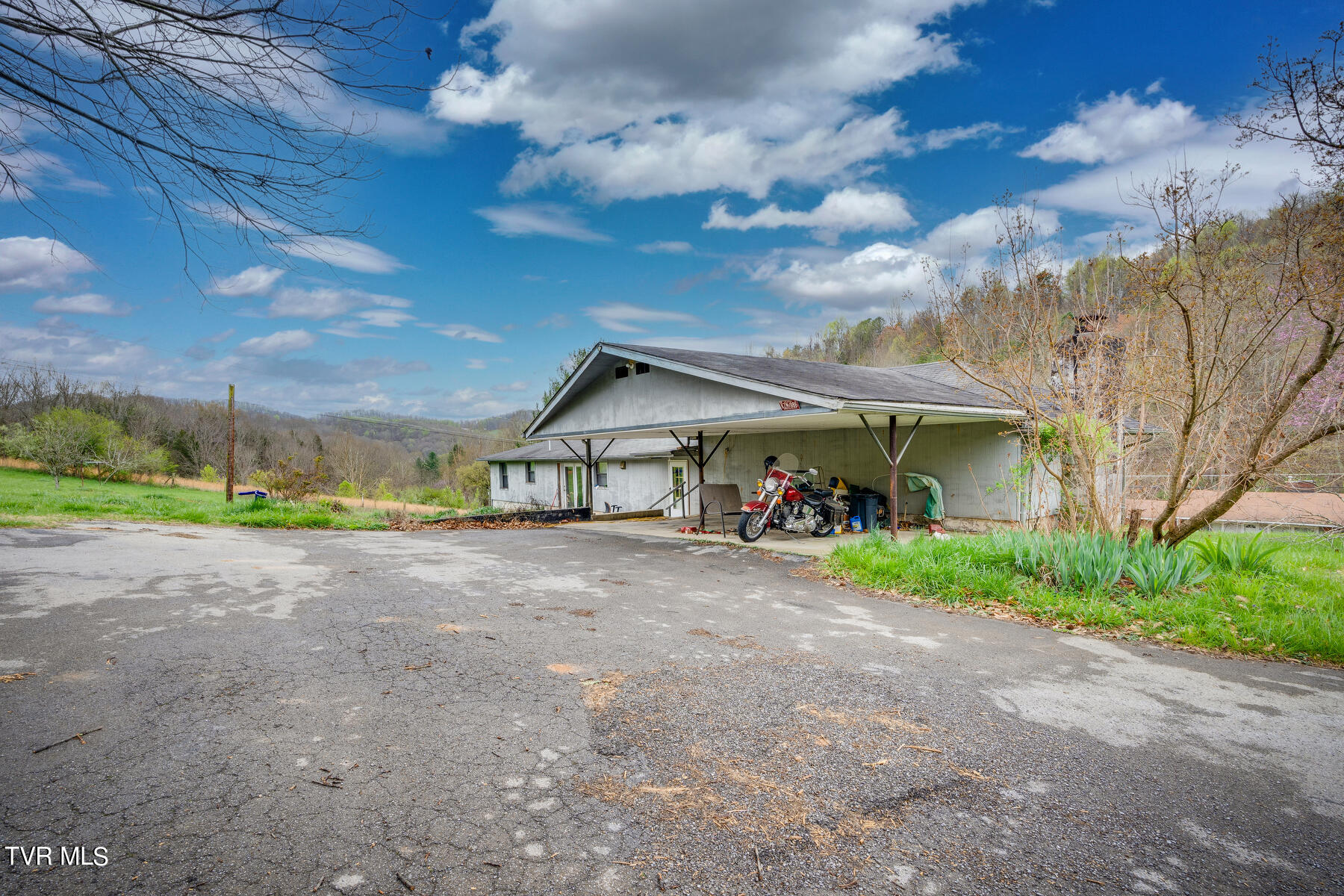 222 Cold Springs Road