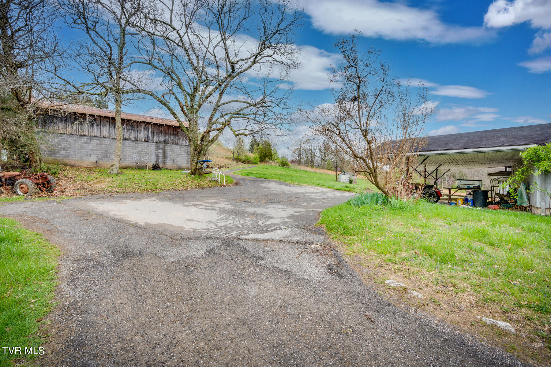 222 Cold Springs Road