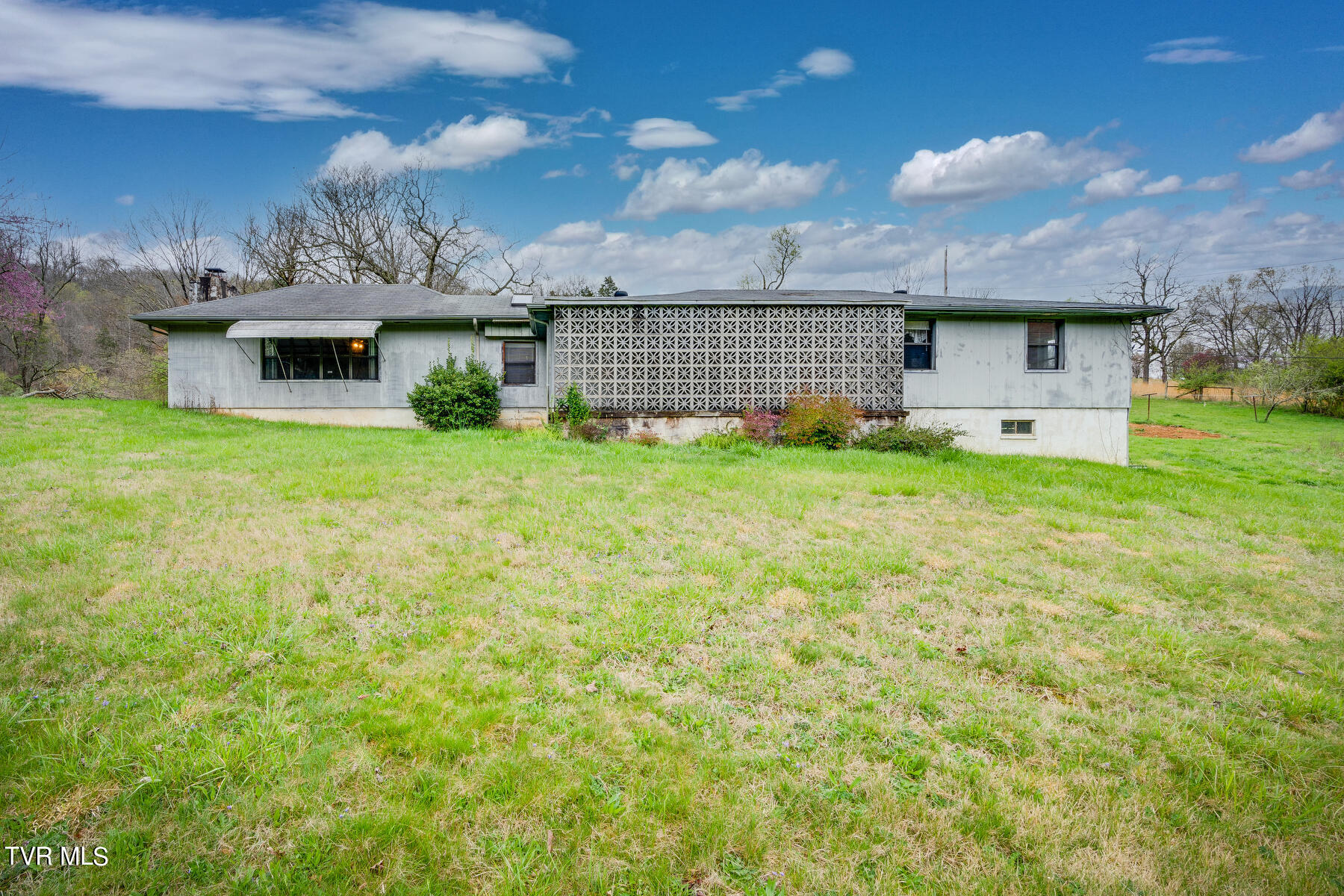 222 Cold Springs Road