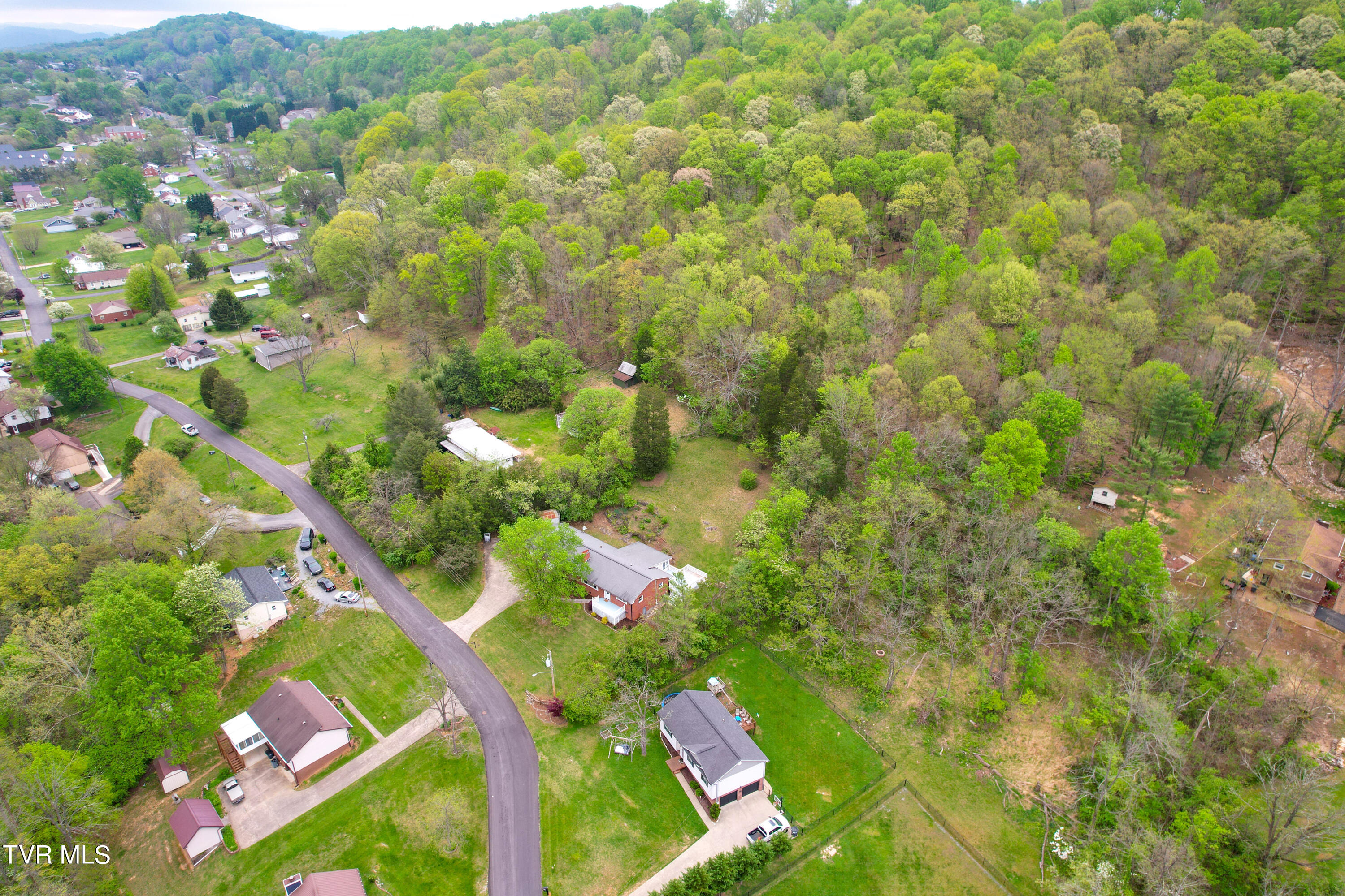 1652 Ridgeway Drive