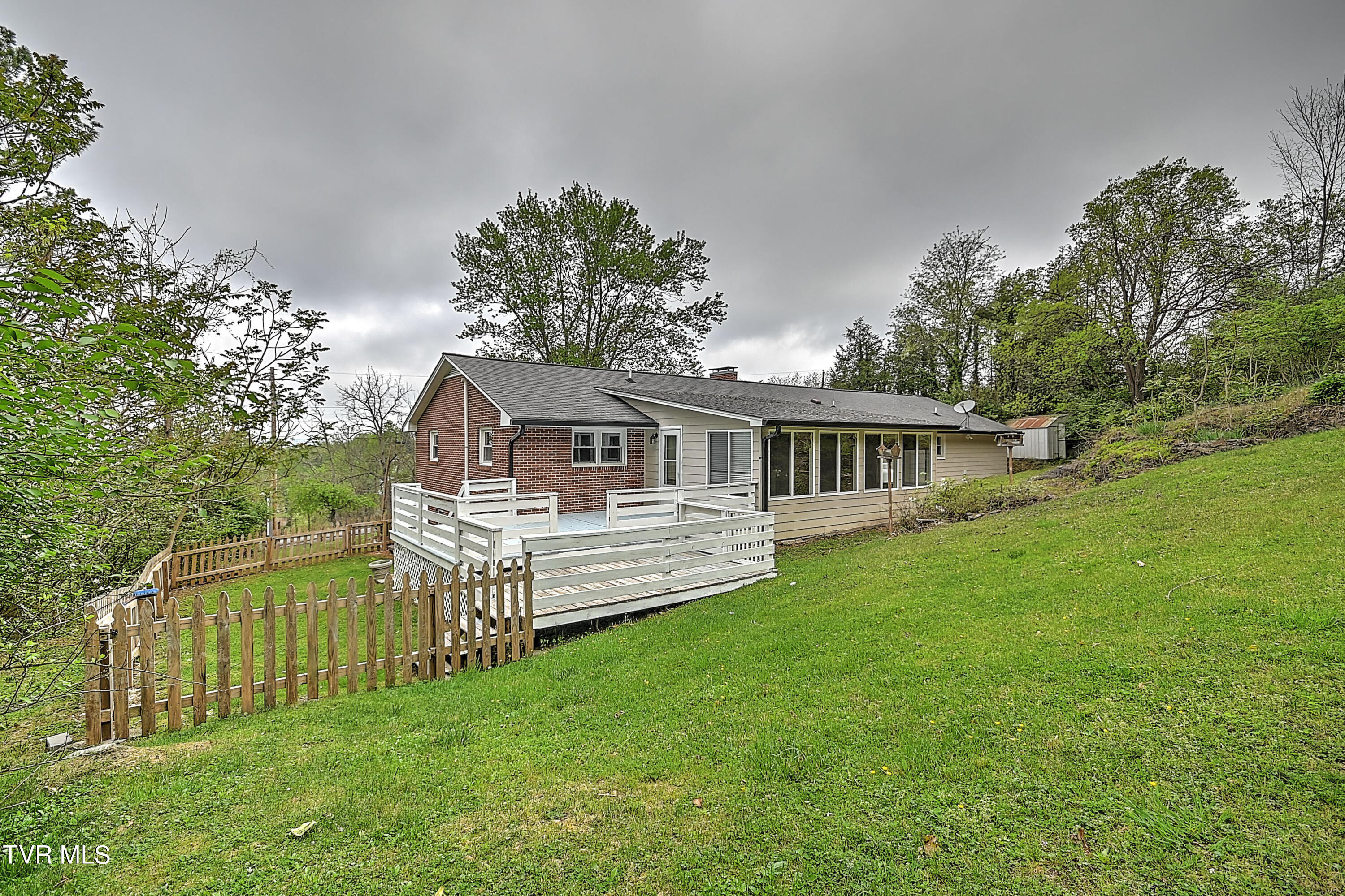 1652 Ridgeway Drive