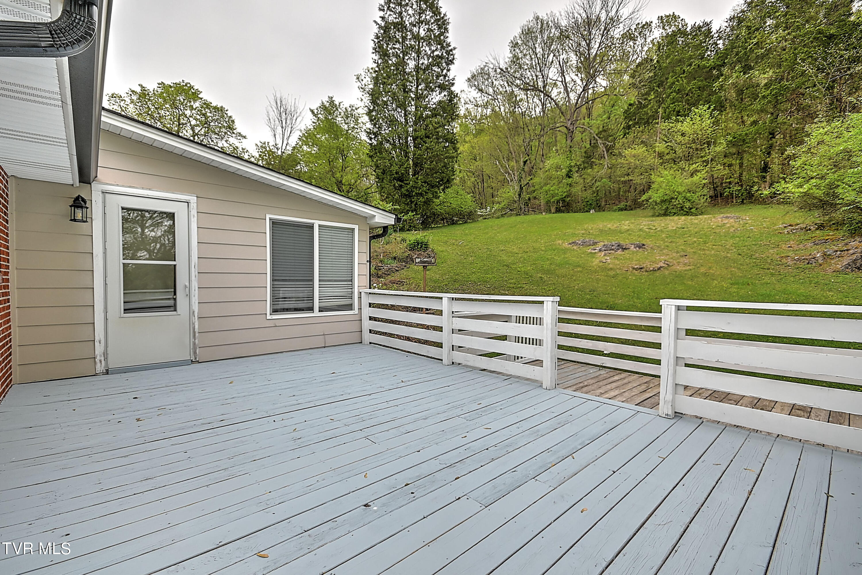1652 Ridgeway Drive